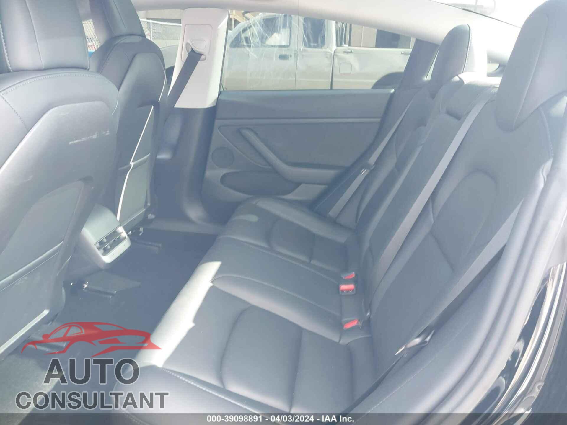 TESLA MODEL 3 2022 - 5YJ3E1EA2NF373863