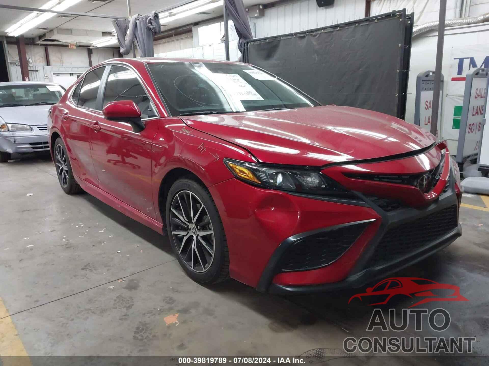 TOYOTA CAMRY 2021 - 4T1G11AK8MU417605