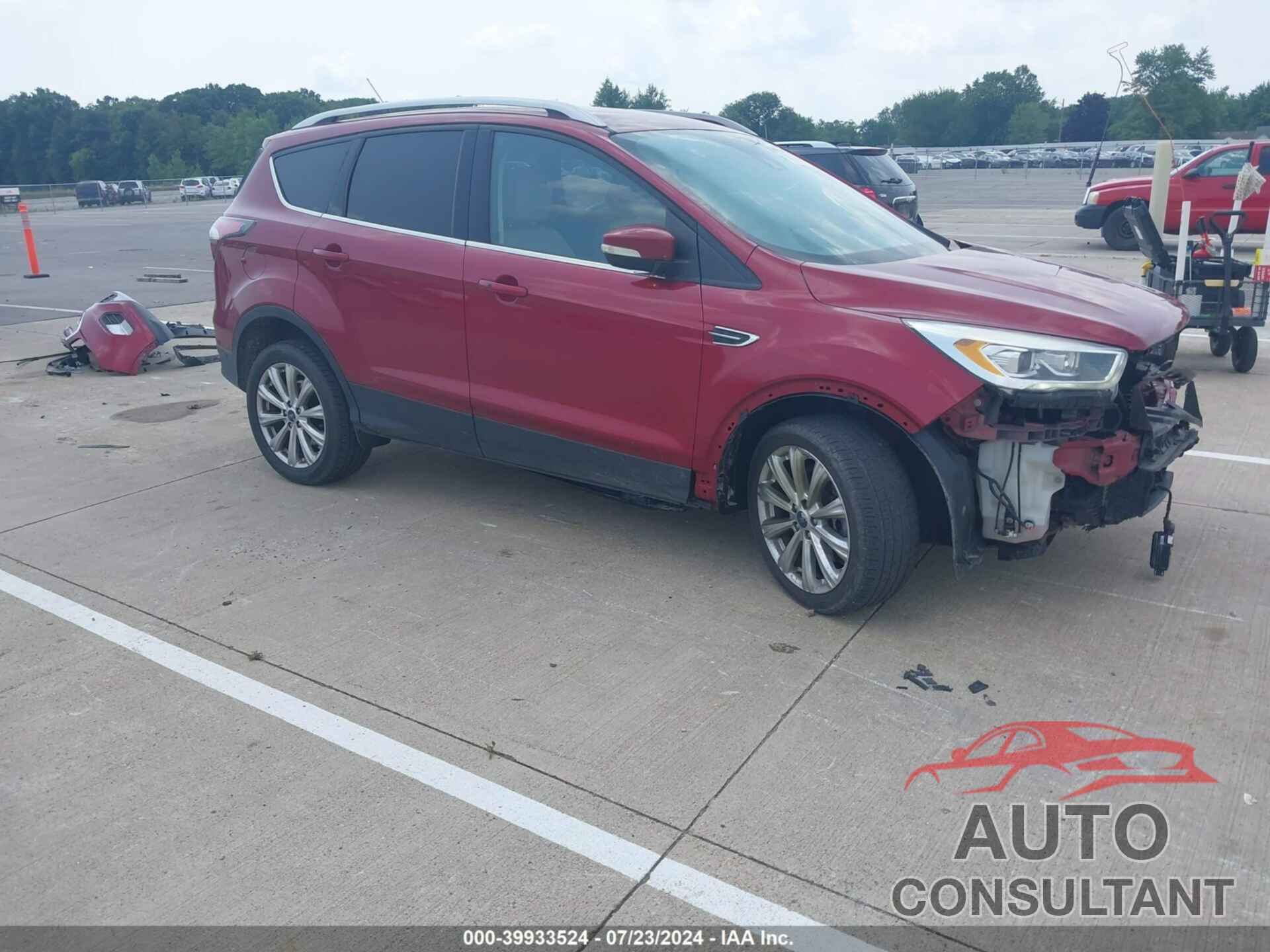 FORD ESCAPE 2017 - 1FMCU9J96HUA26332