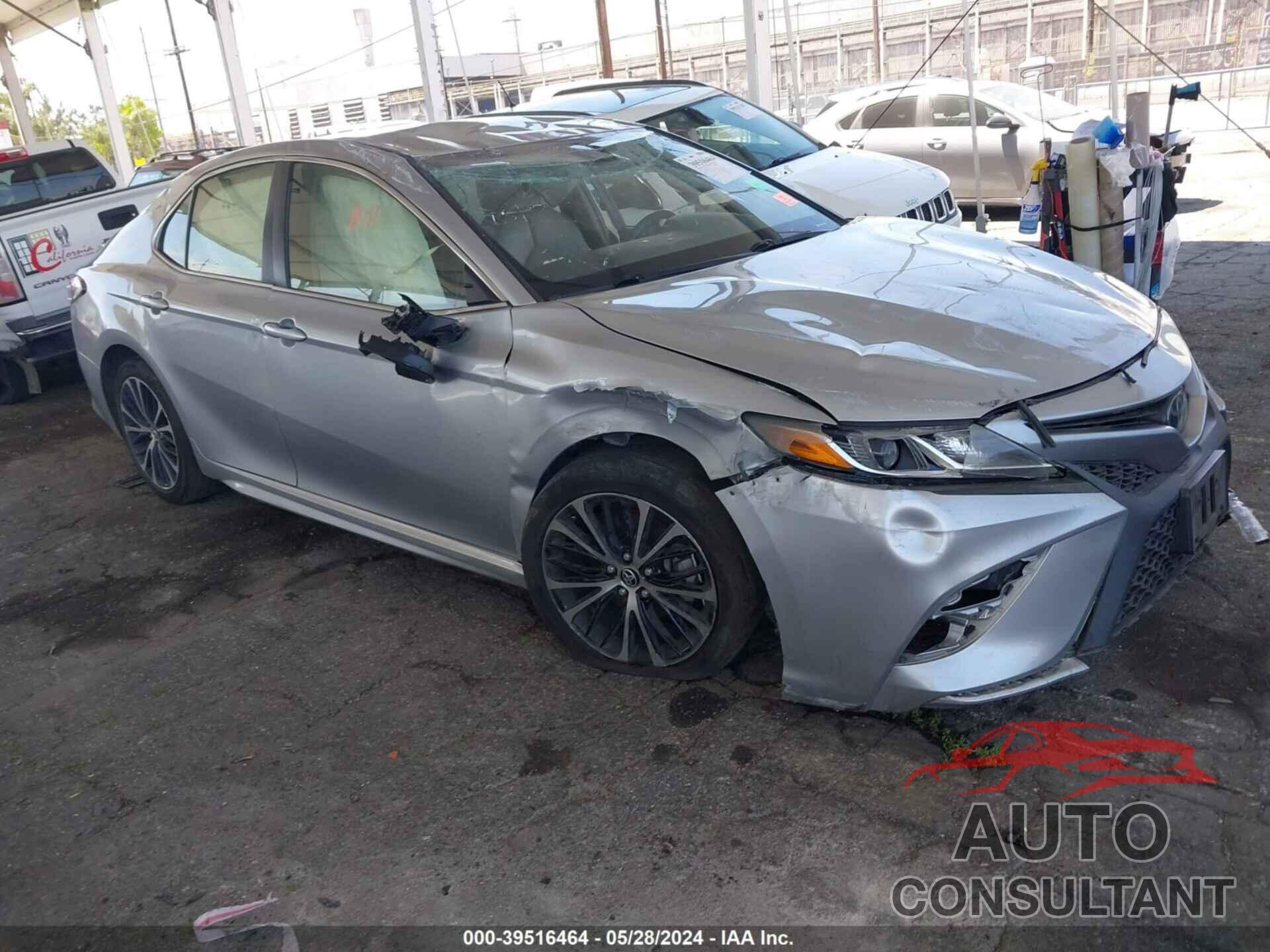 TOYOTA CAMRY 2018 - JTNB11HK2J3047589