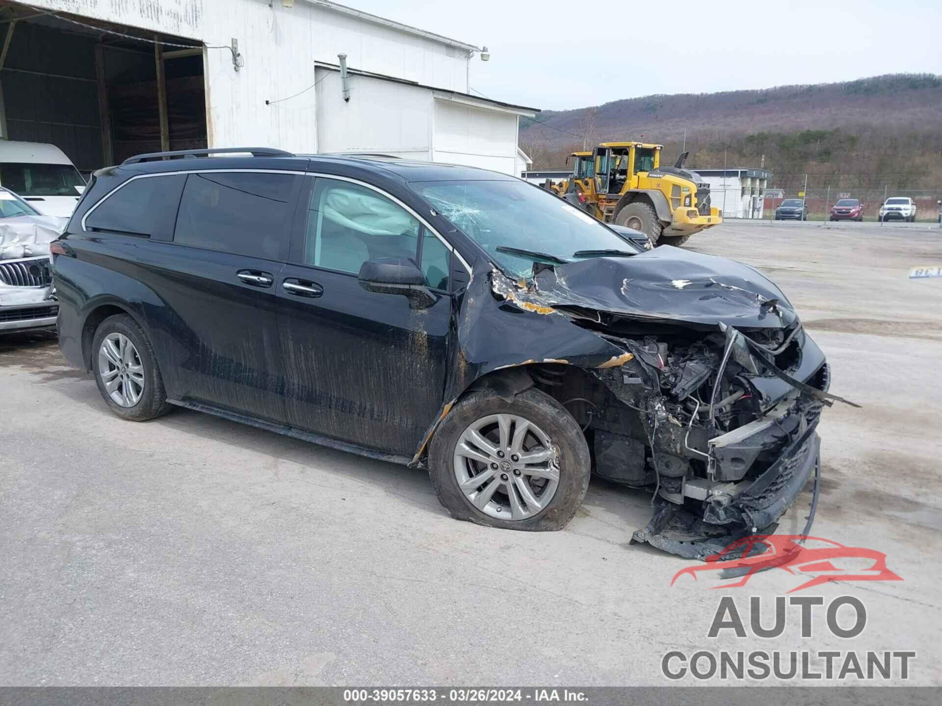 TOYOTA SIENNA 2022 - 5TDDSKFC6NS045781