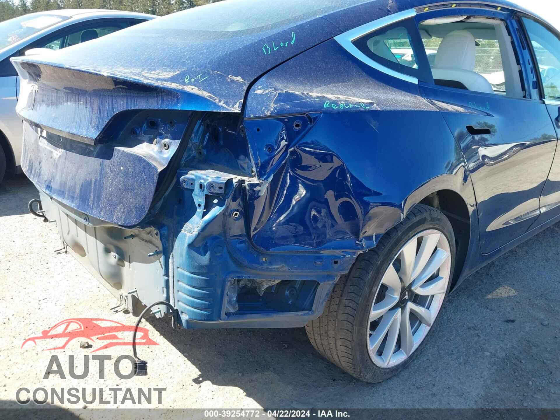 TESLA MODEL 3 2019 - 5YJ3E1EA3KF417879