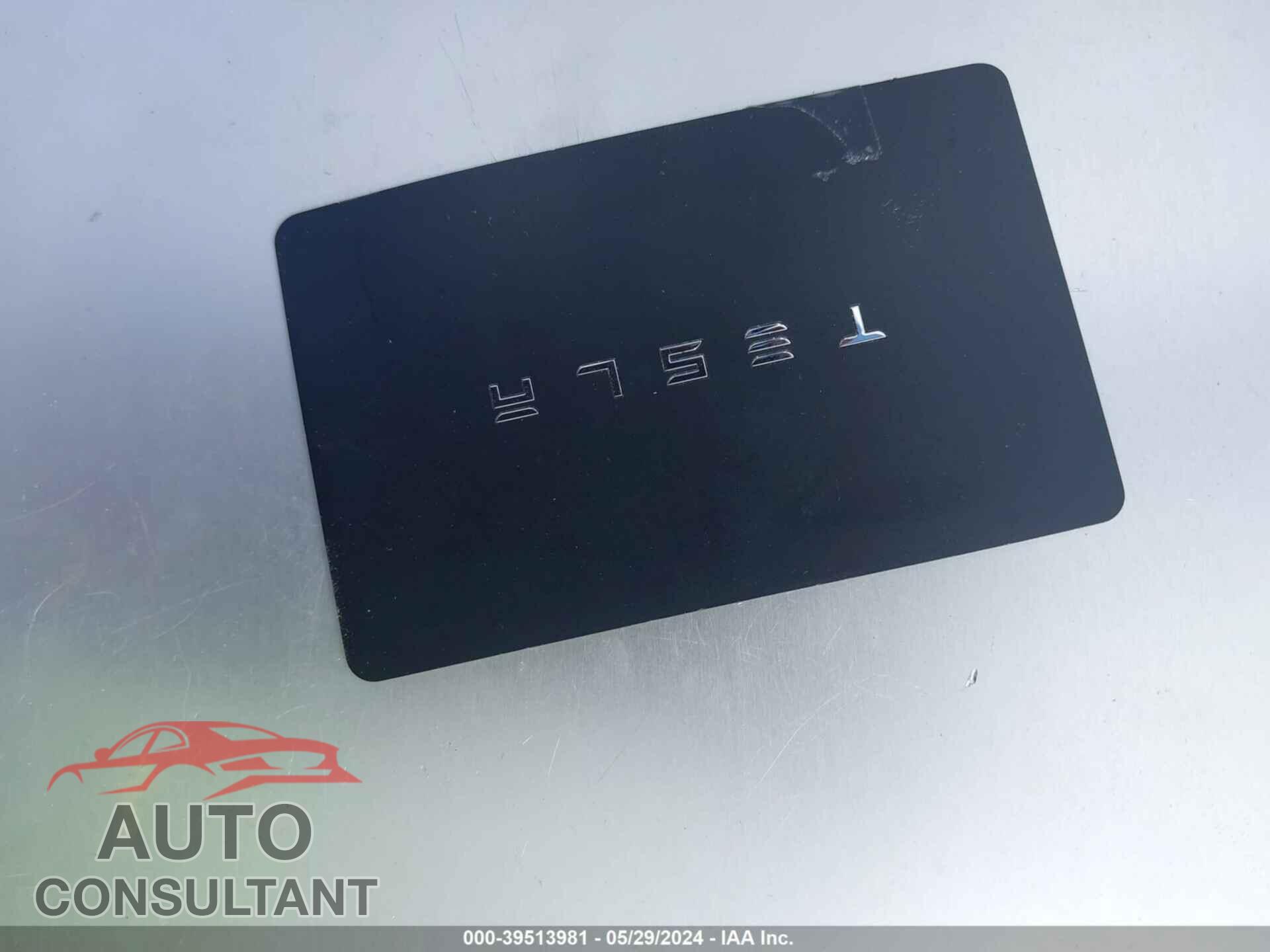 TESLA MODEL 3 2018 - 5YJ3E1EA6JF152616