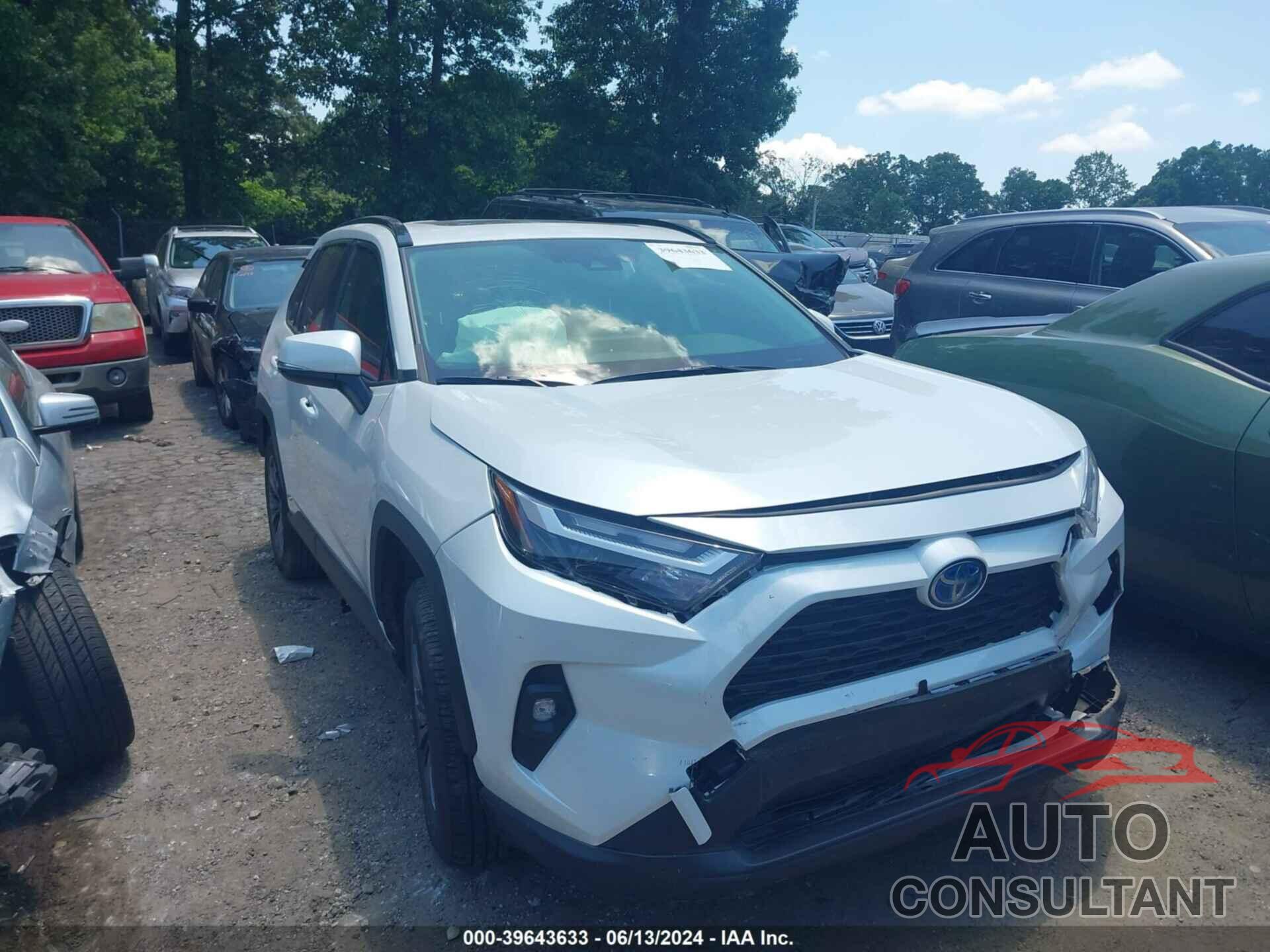 TOYOTA RAV4 HYBRID 2024 - JTMB6RFV4RJ047117