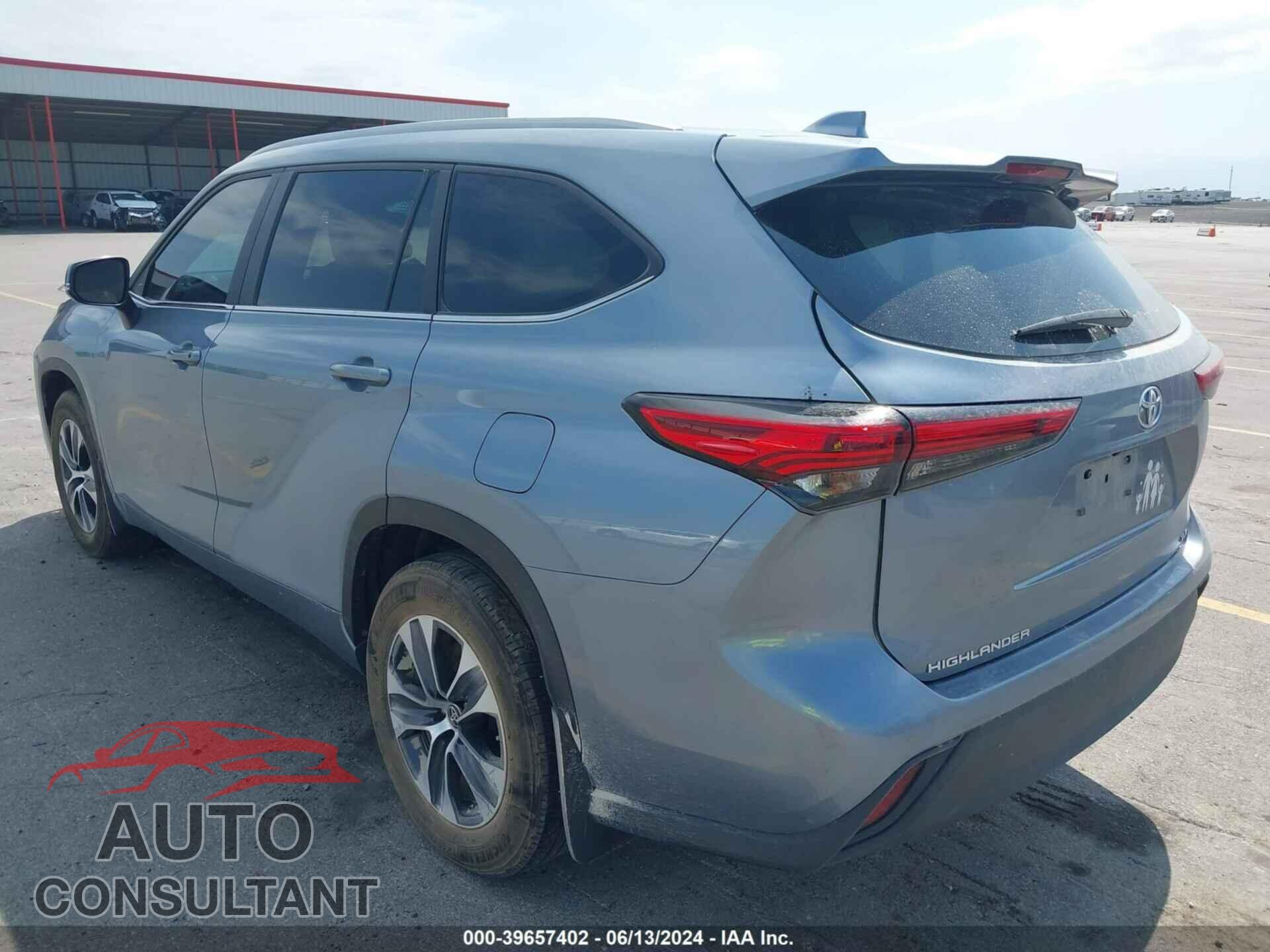 TOYOTA HIGHLANDER 2023 - 5TDKDRAH4PS027134