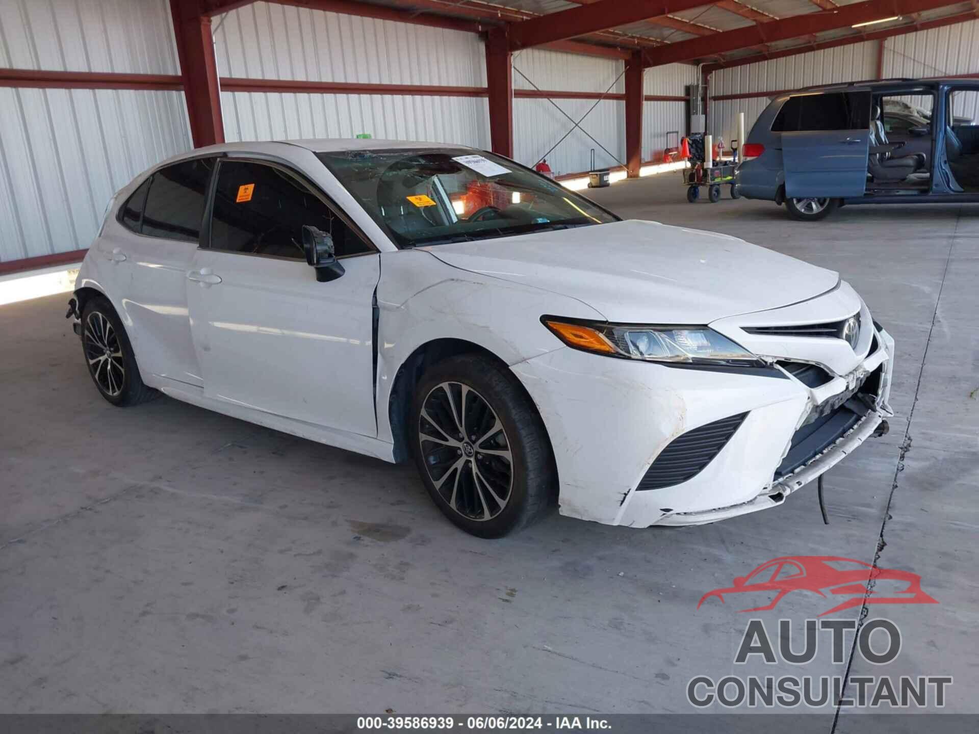 TOYOTA CAMRY 2019 - 4T1B11HKXKU169550