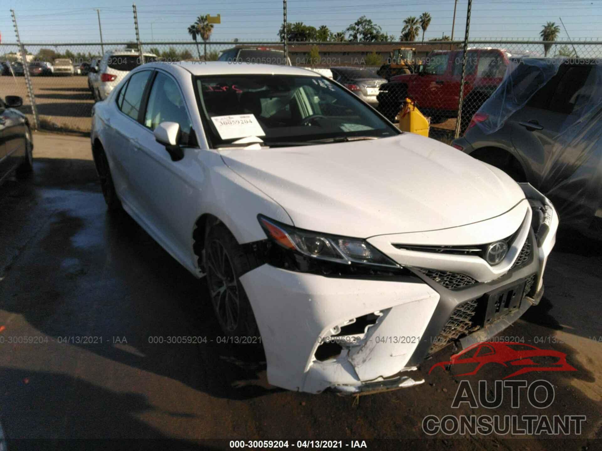 TOYOTA CAMRY 2020 - 4T1G11AK0LU507457