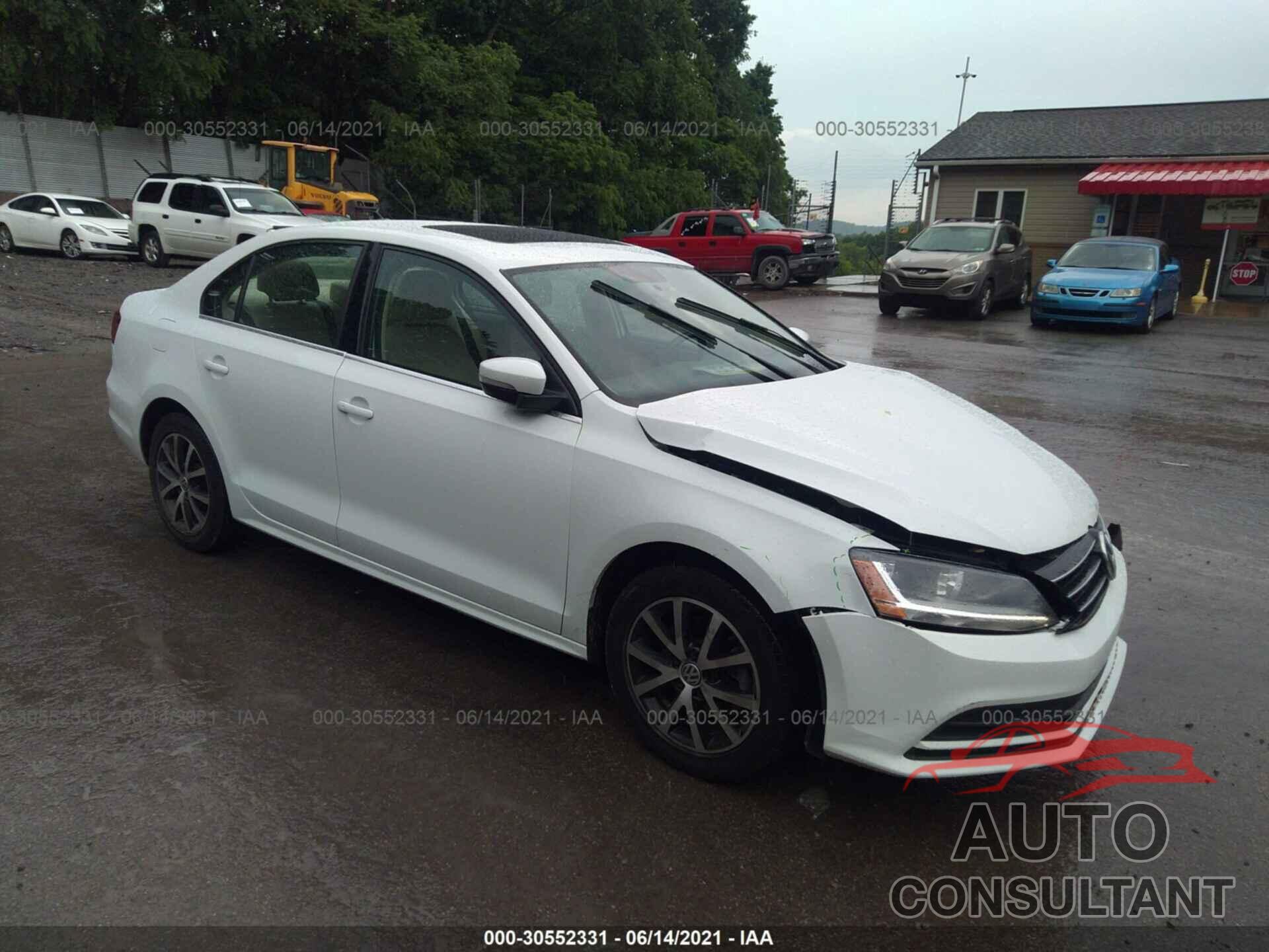 VOLKSWAGEN JETTA 2017 - 3VWDB7AJ4HM368988
