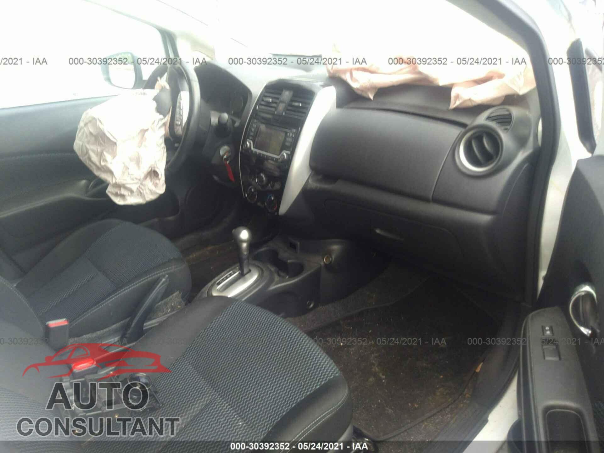 NISSAN VERSA NOTE 2017 - 3N1CE2CP3HL370329