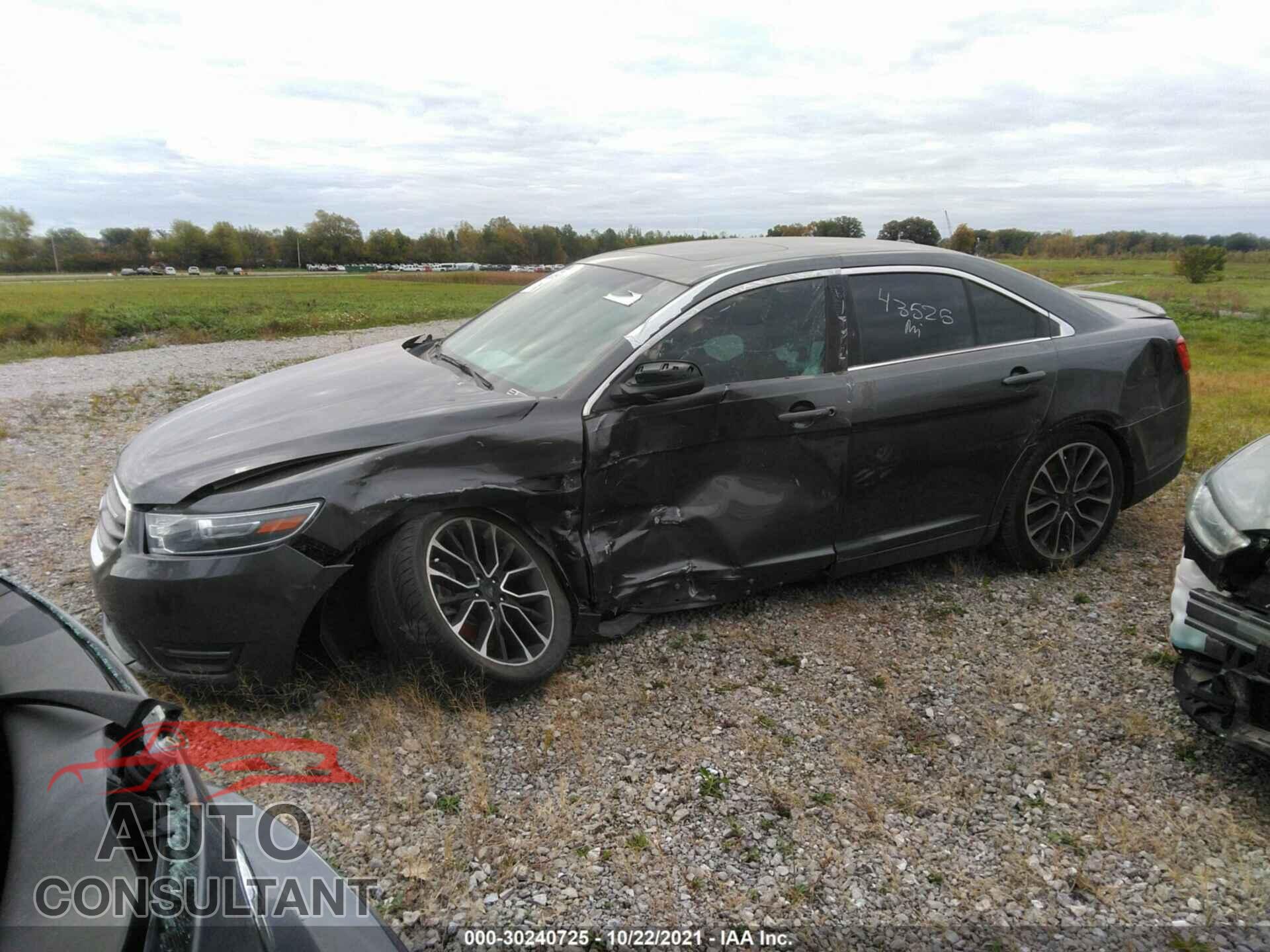 FORD TAURUS 2017 - 1FAHP2E92HG142926