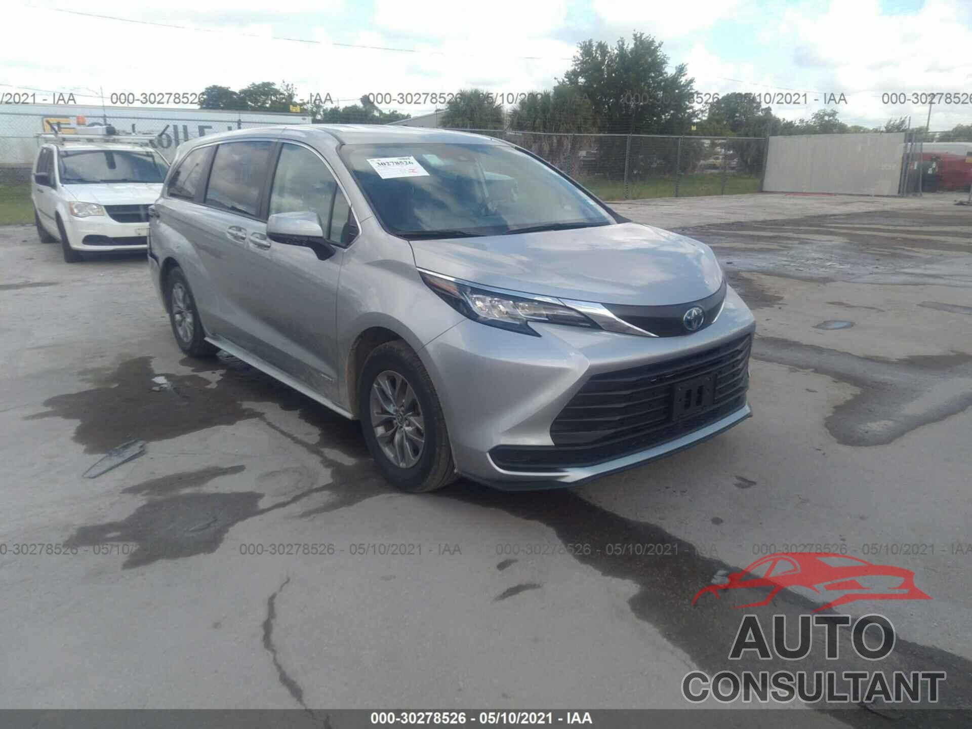 TOYOTA SIENNA 2021 - 5TDKRKEC1MS017079