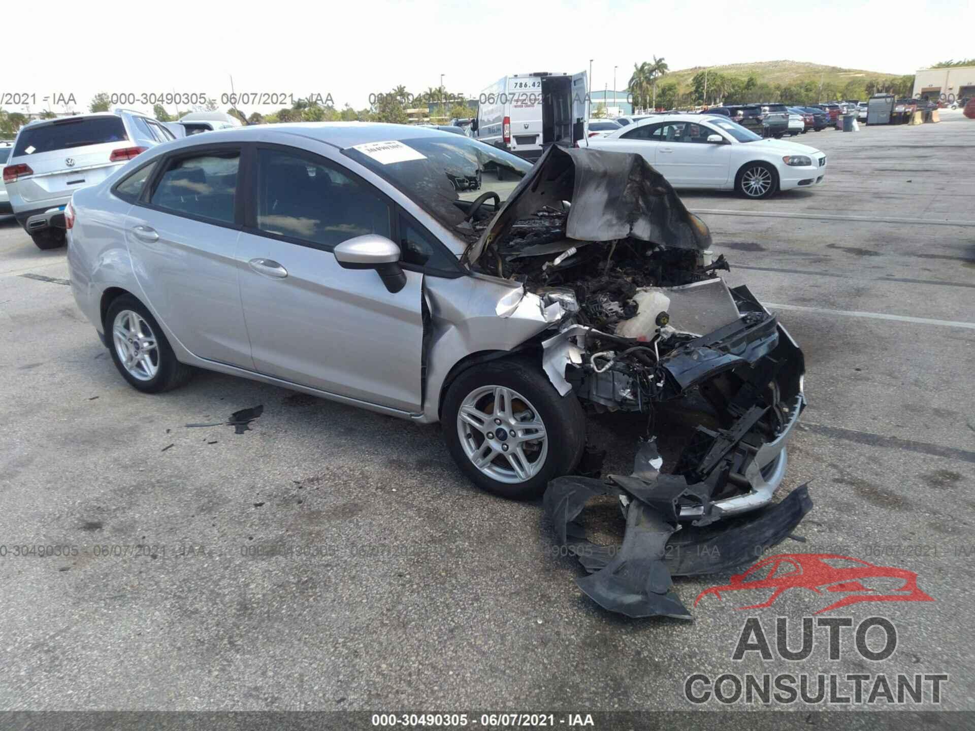 FORD FIESTA 2018 - 3FADP4BJ2JM112782