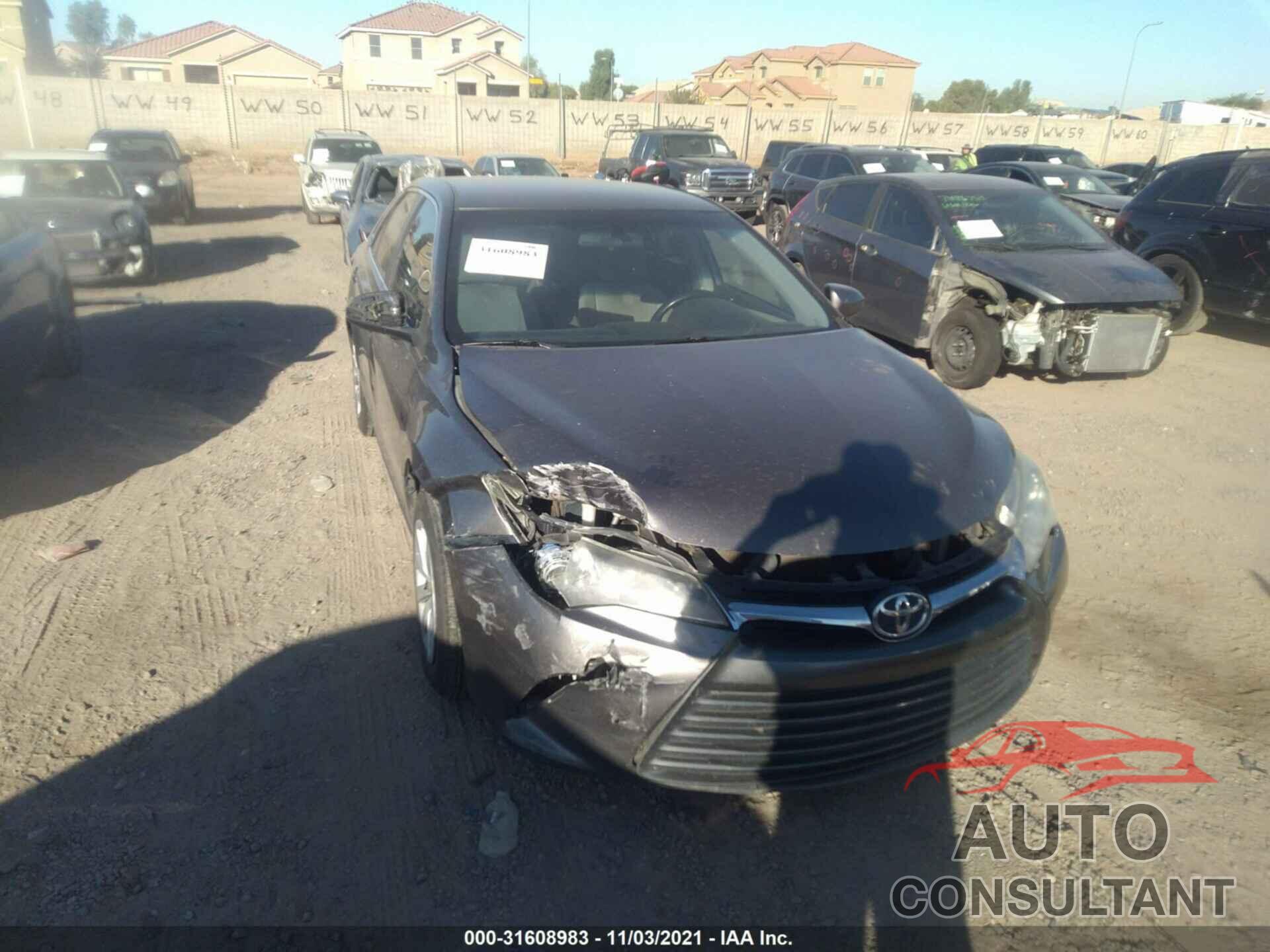 TOYOTA CAMRY 2016 - 4T4BF1FKXGR543897