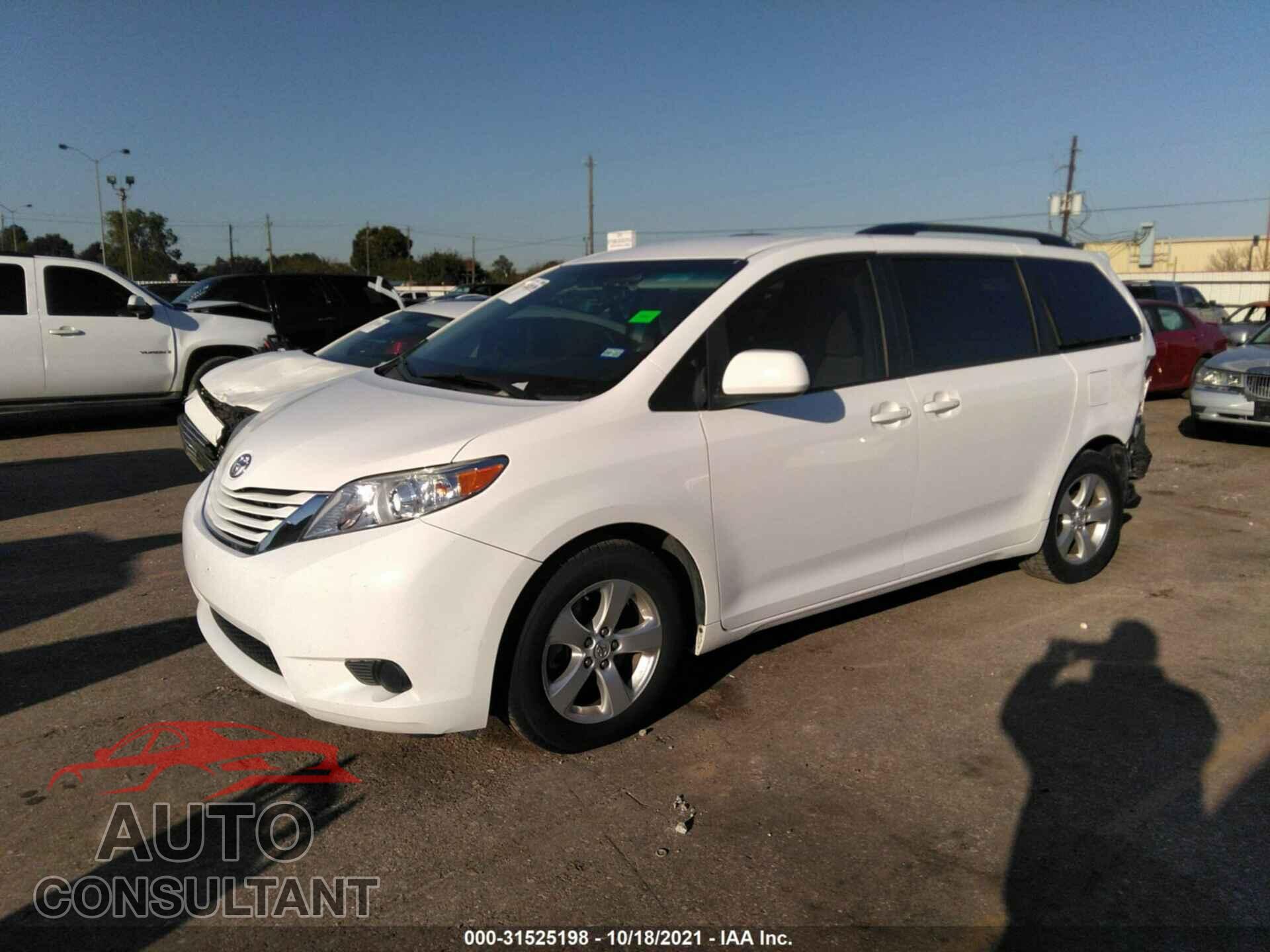 TOYOTA SIENNA 2017 - 5TDKZ3DC2HS863444