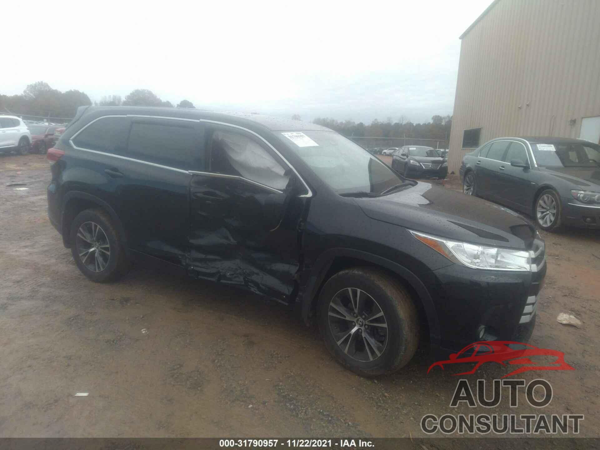 TOYOTA HIGHLANDER 2018 - 5TDBZRFH0JS805608