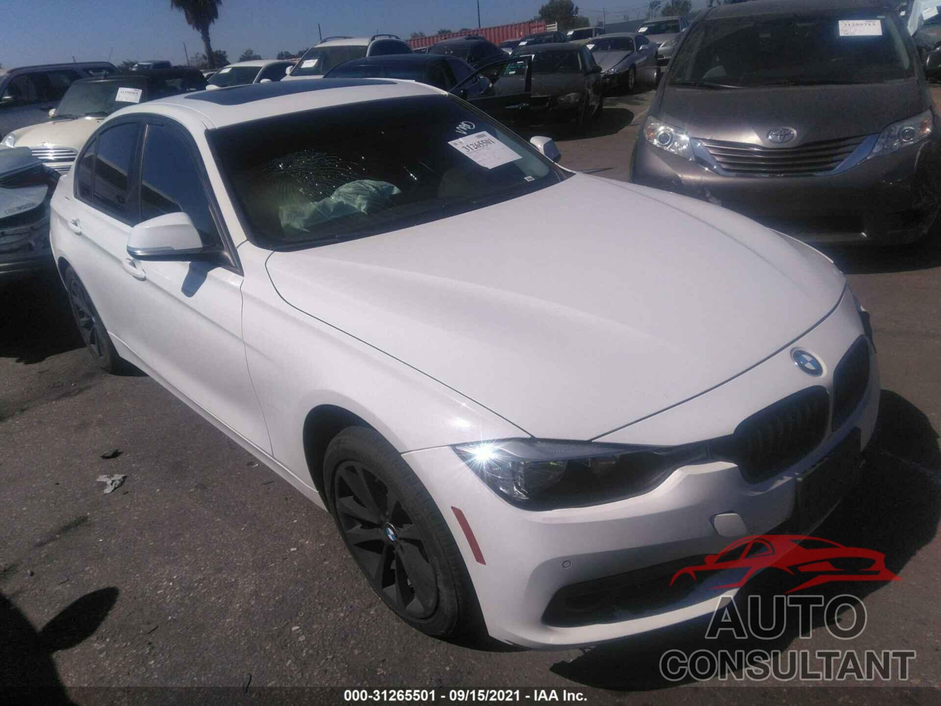 BMW 3 SERIES 2017 - WBA8E1G34HNU17627