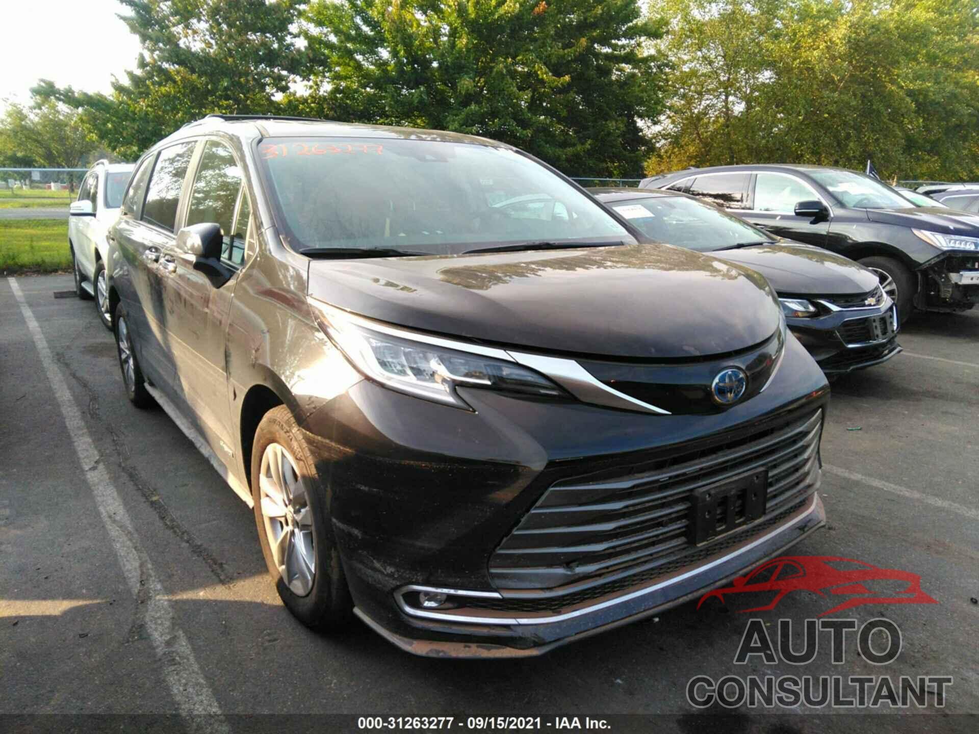 TOYOTA SIENNA 2021 - 5TDZSKFCXMS005465