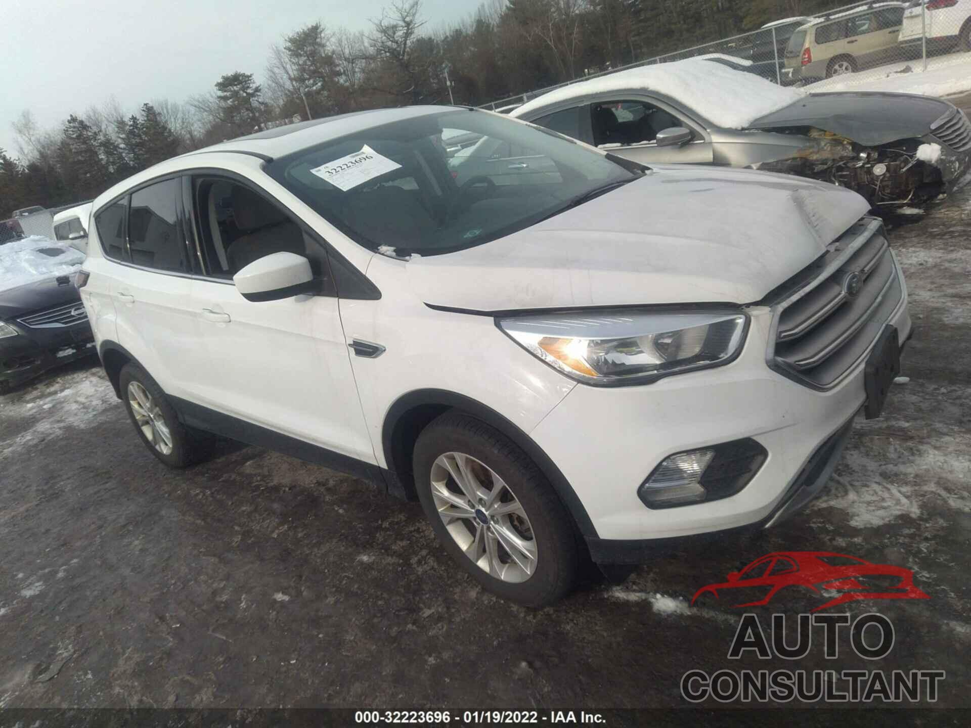 FORD ESCAPE 2017 - 1FMCU0G95HUD71287