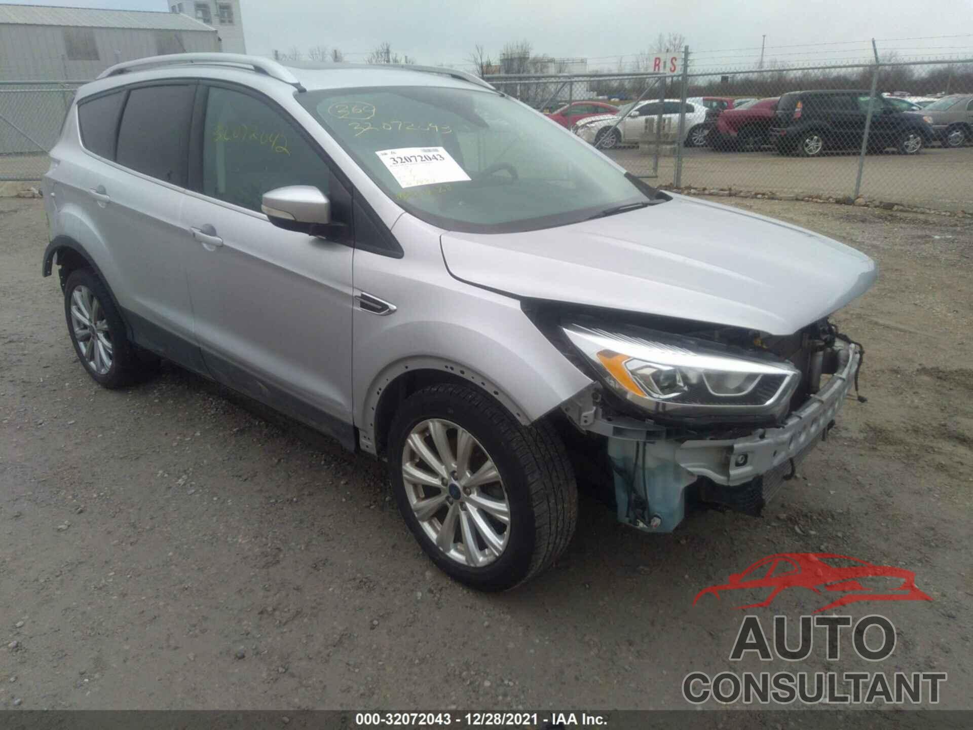 FORD ESCAPE 2017 - 1FMCU9J96HUB78322