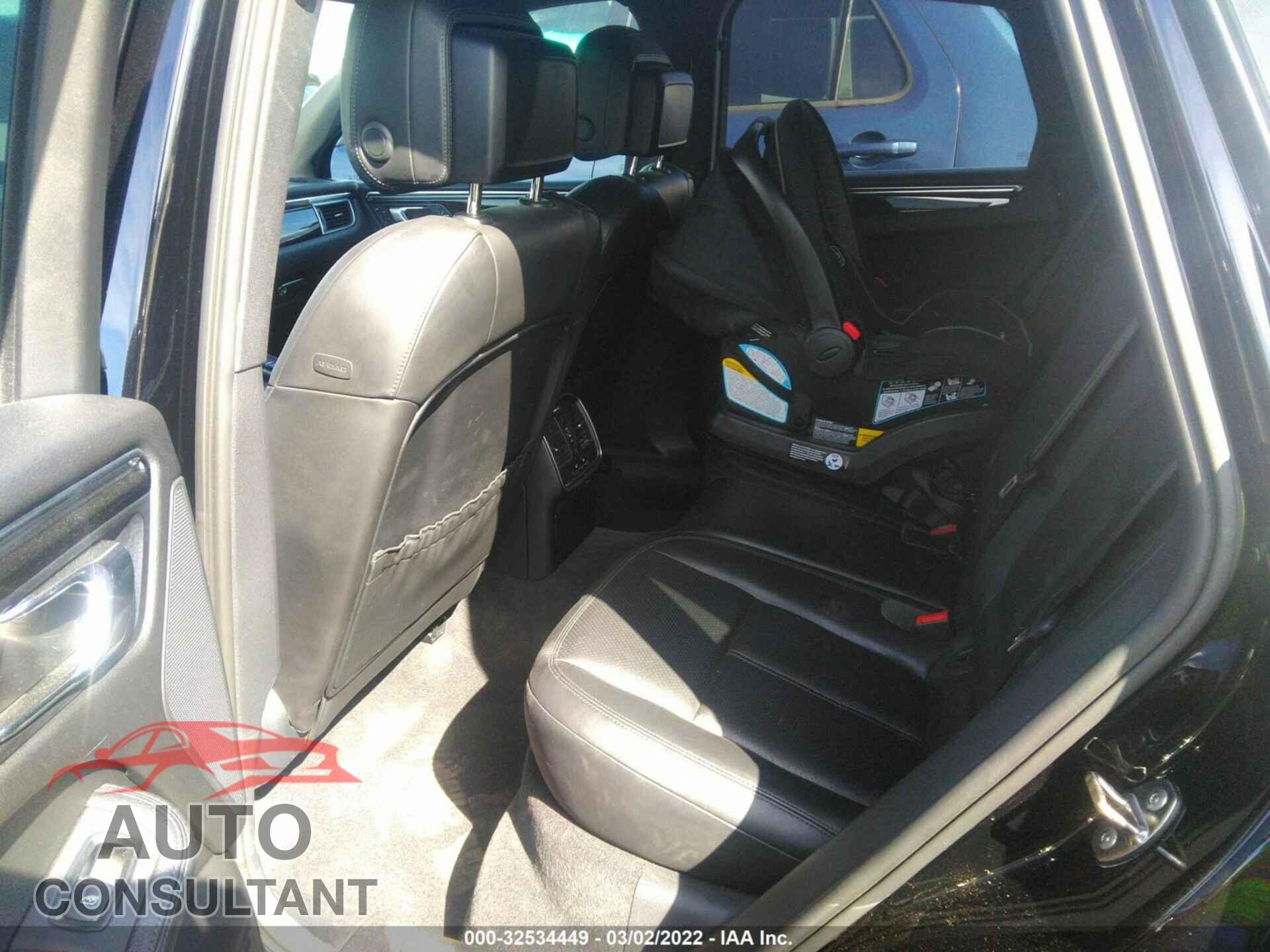 PORSCHE MACAN 2016 - WP1AB2A52GLB58612