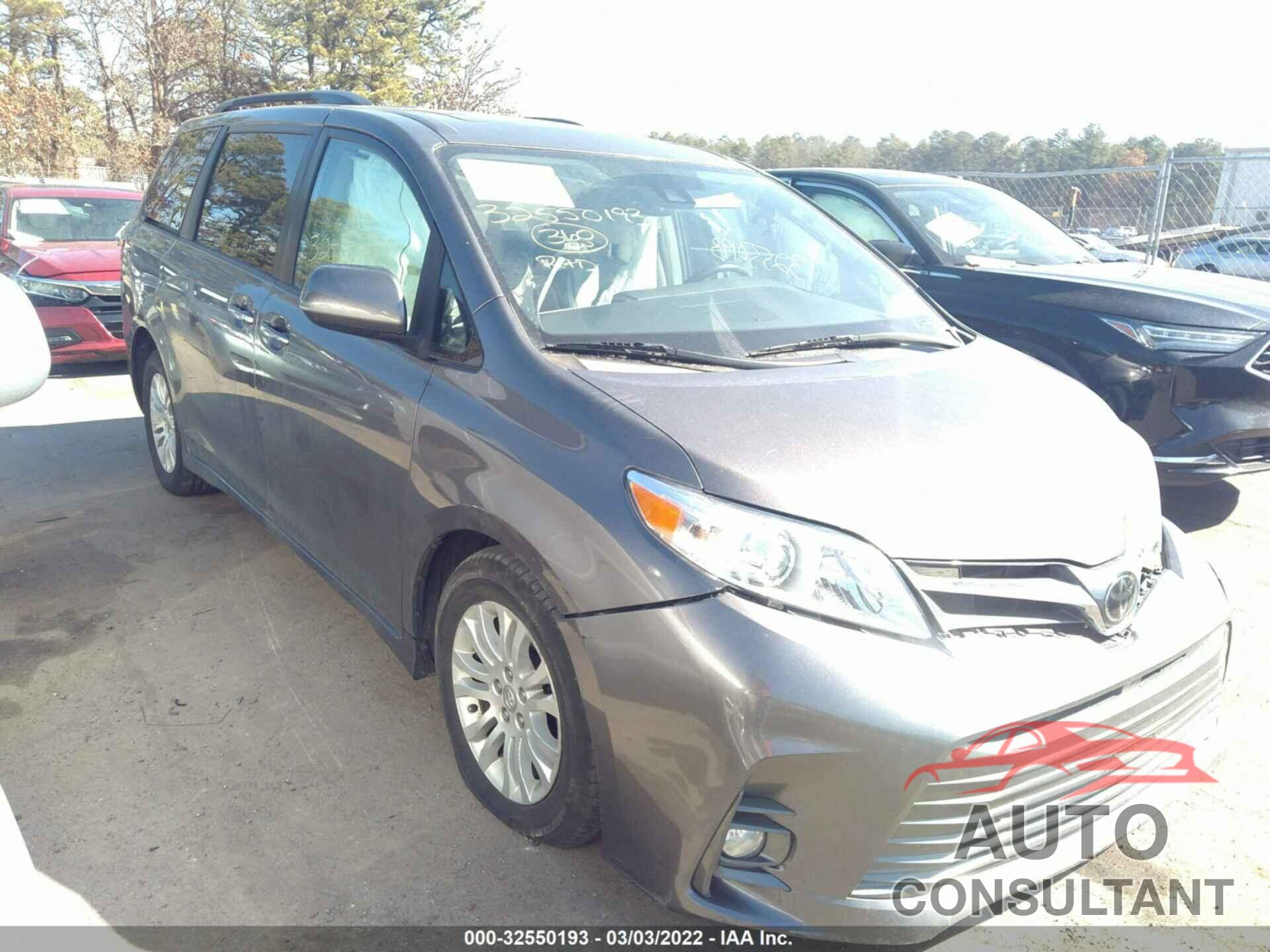 TOYOTA SIENNA 2018 - 5TDYZ3DCXJS951139