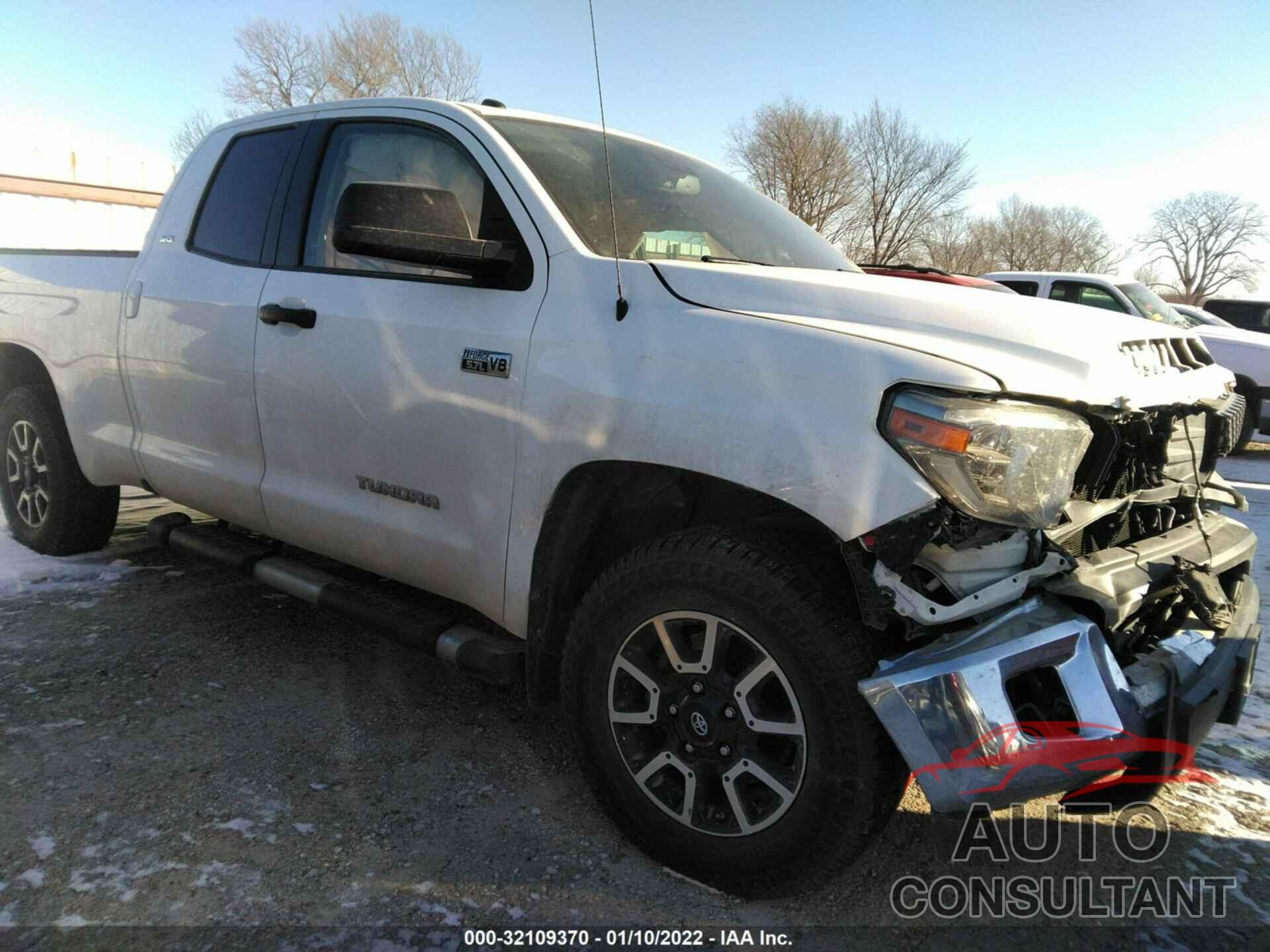 TOYOTA TUNDRA 4WD 2018 - 5TFUW5F14JX715675