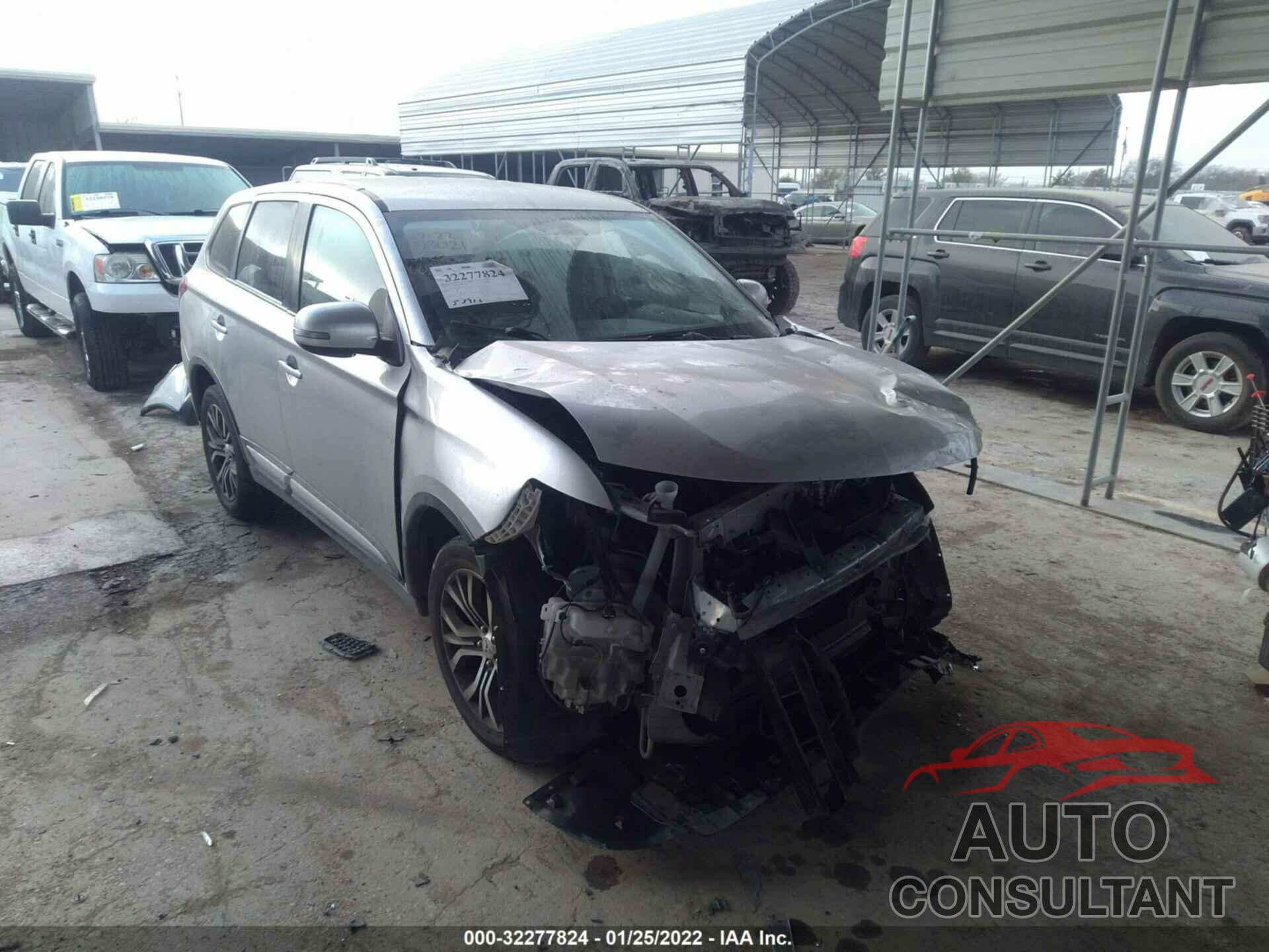 MITSUBISHI OUTLANDER 2018 - JA4AD3A35JZ002272