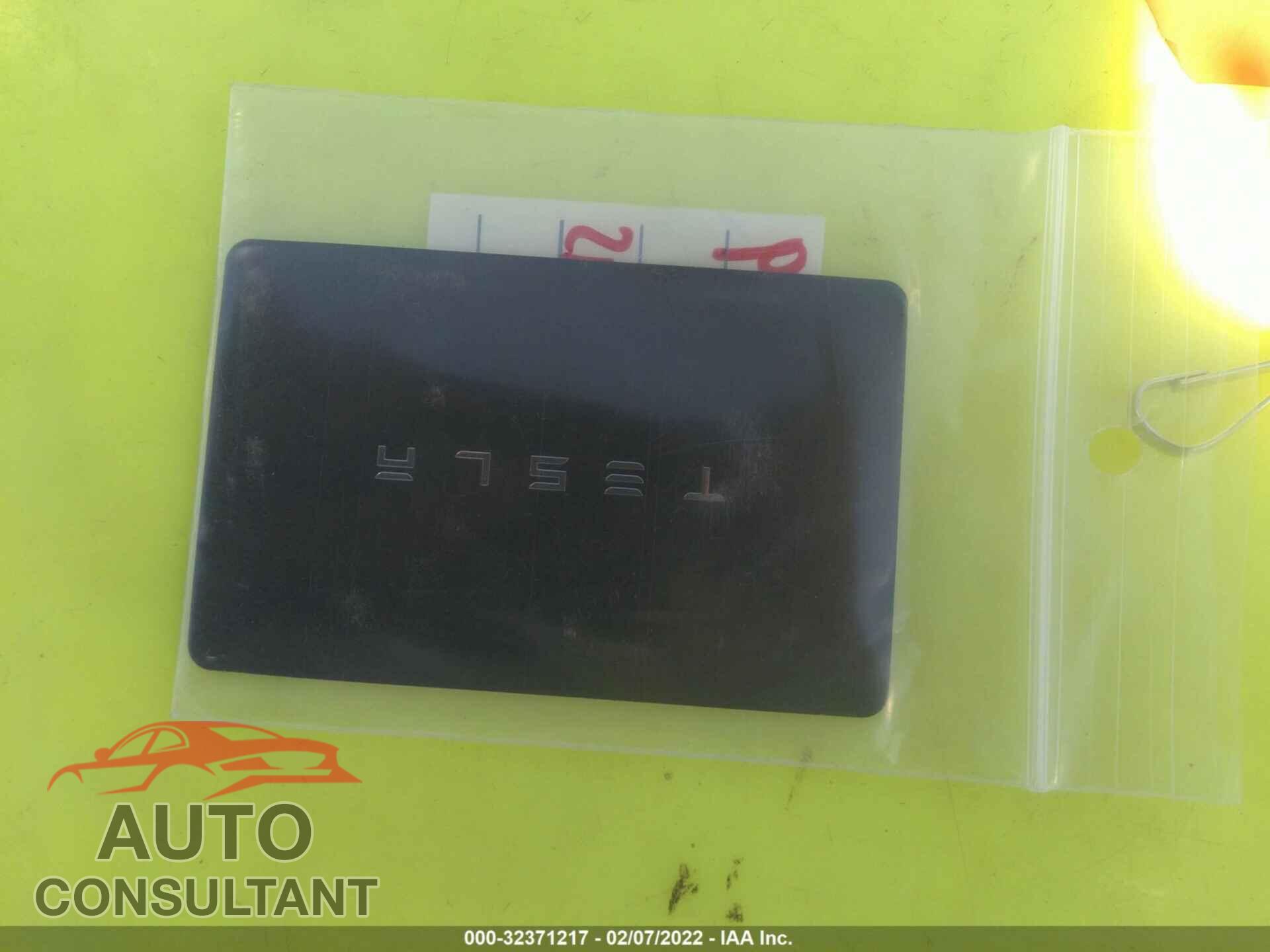 TESLA MODEL 3 2020 - 5YJ3E1EA7LF706636