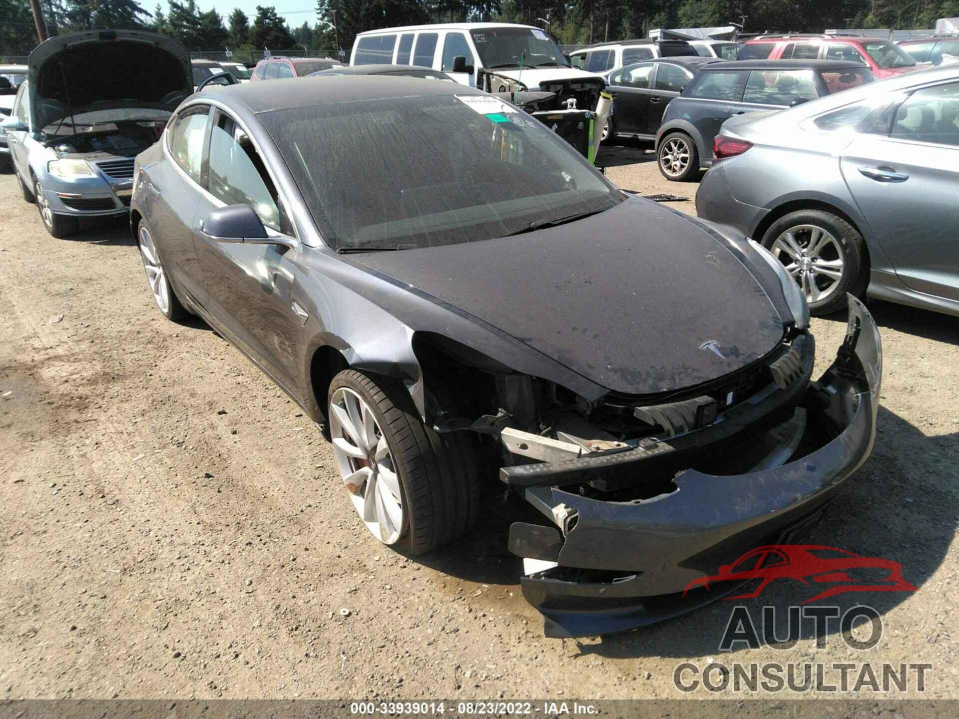 TESLA MODEL 3 2018 - 5YJ3E1EB0JF105963