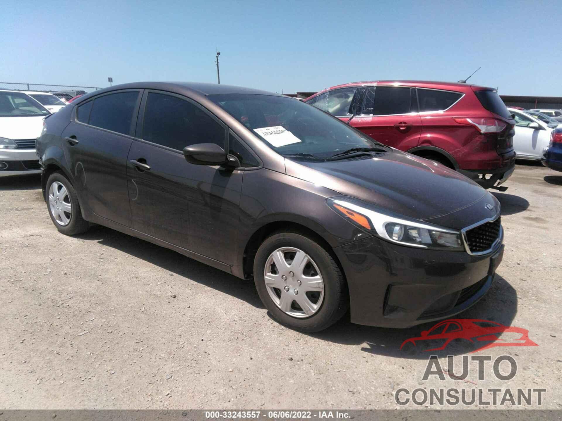 KIA FORTE 2018 - 3KPFK4A74JE212111