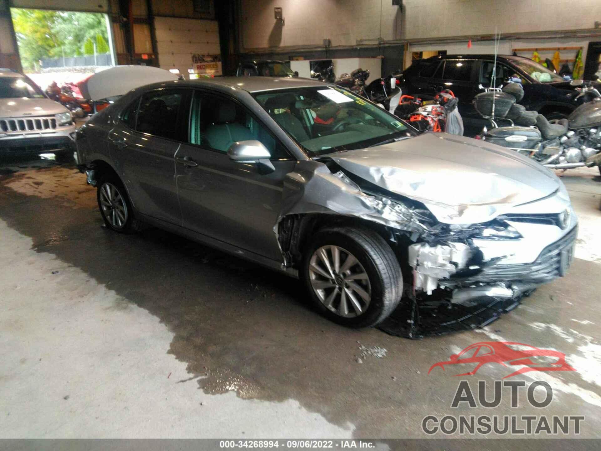 TOYOTA CAMRY 2021 - 4T1R11AK1MU581268
