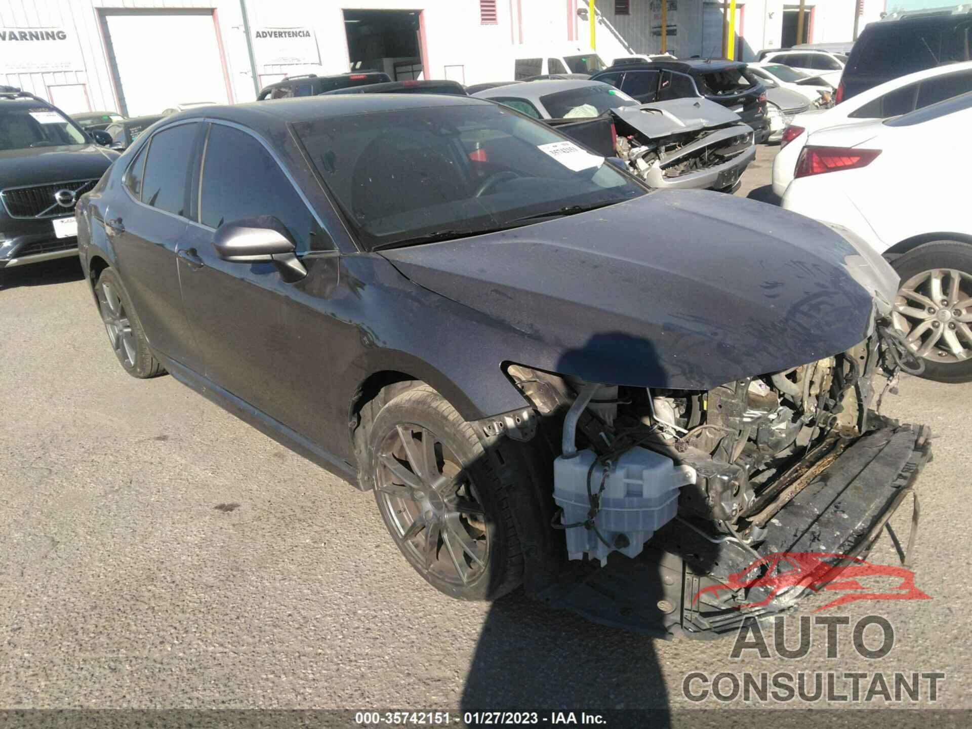 TOYOTA CAMRY 2018 - 4T1B11HKXJU529446