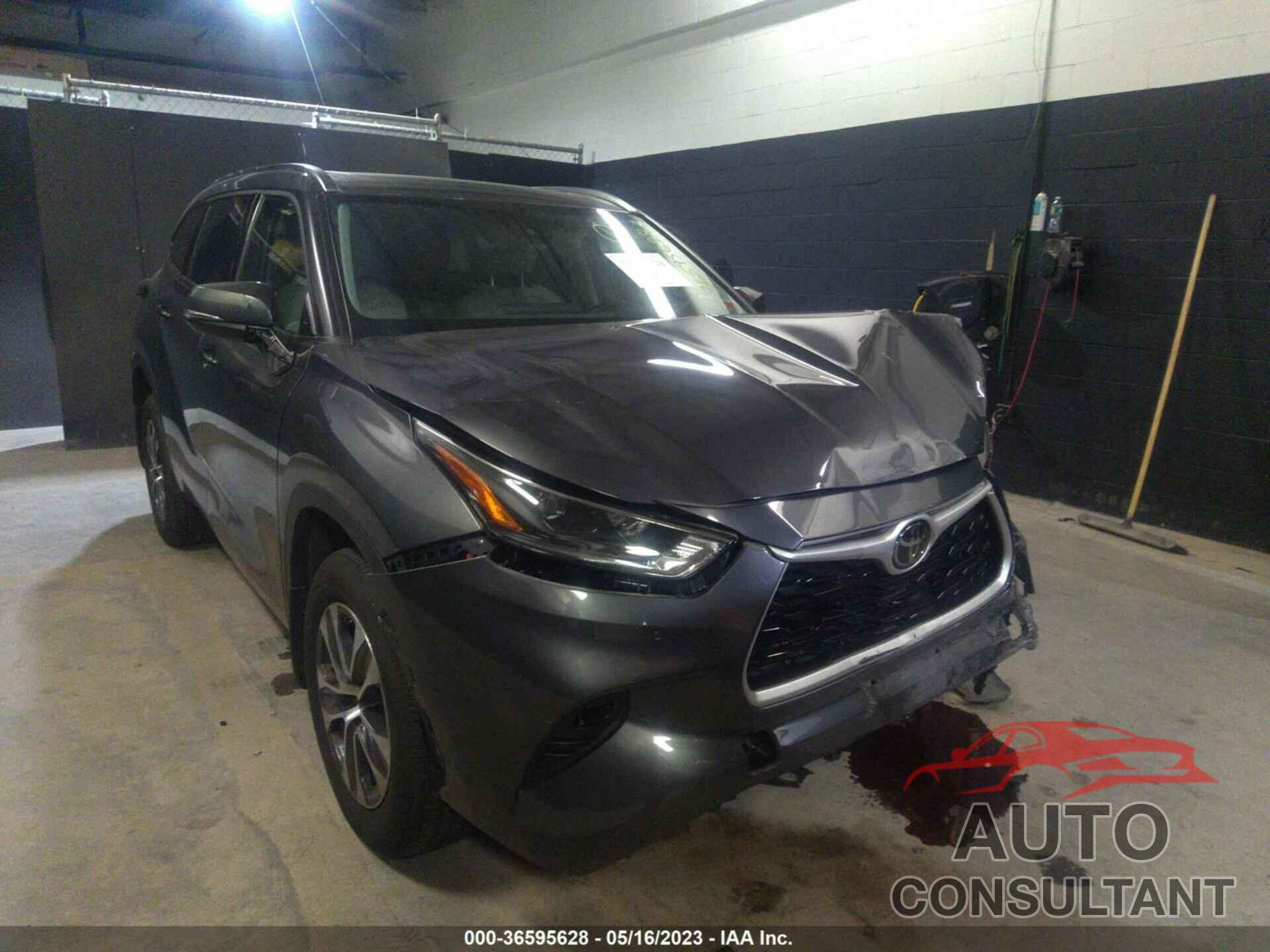 TOYOTA HIGHLANDER 2021 - 5TDGZRBH0MS528894