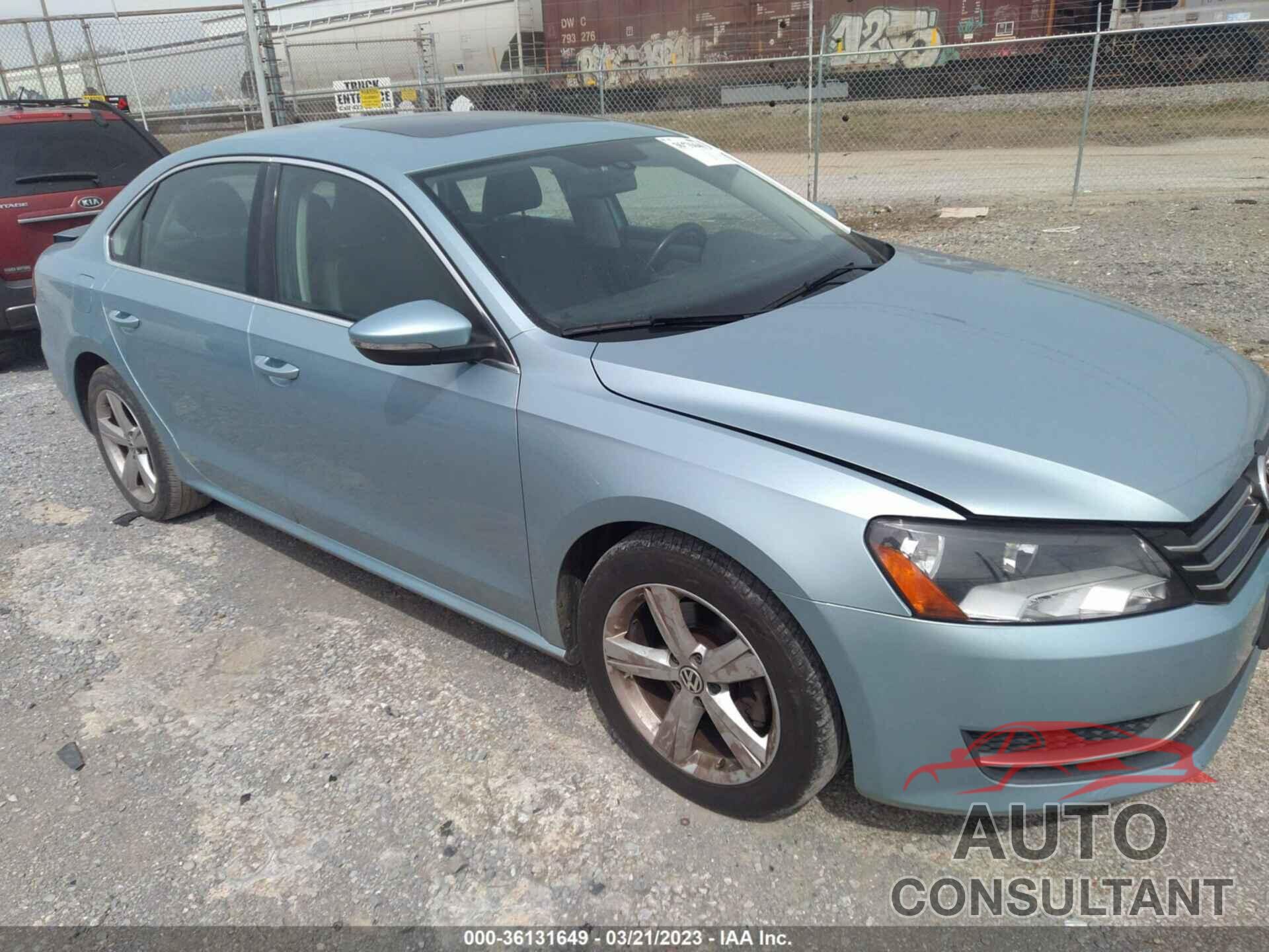 VOLKSWAGEN PASSAT 2012 - 1VWBH7A38CC032679