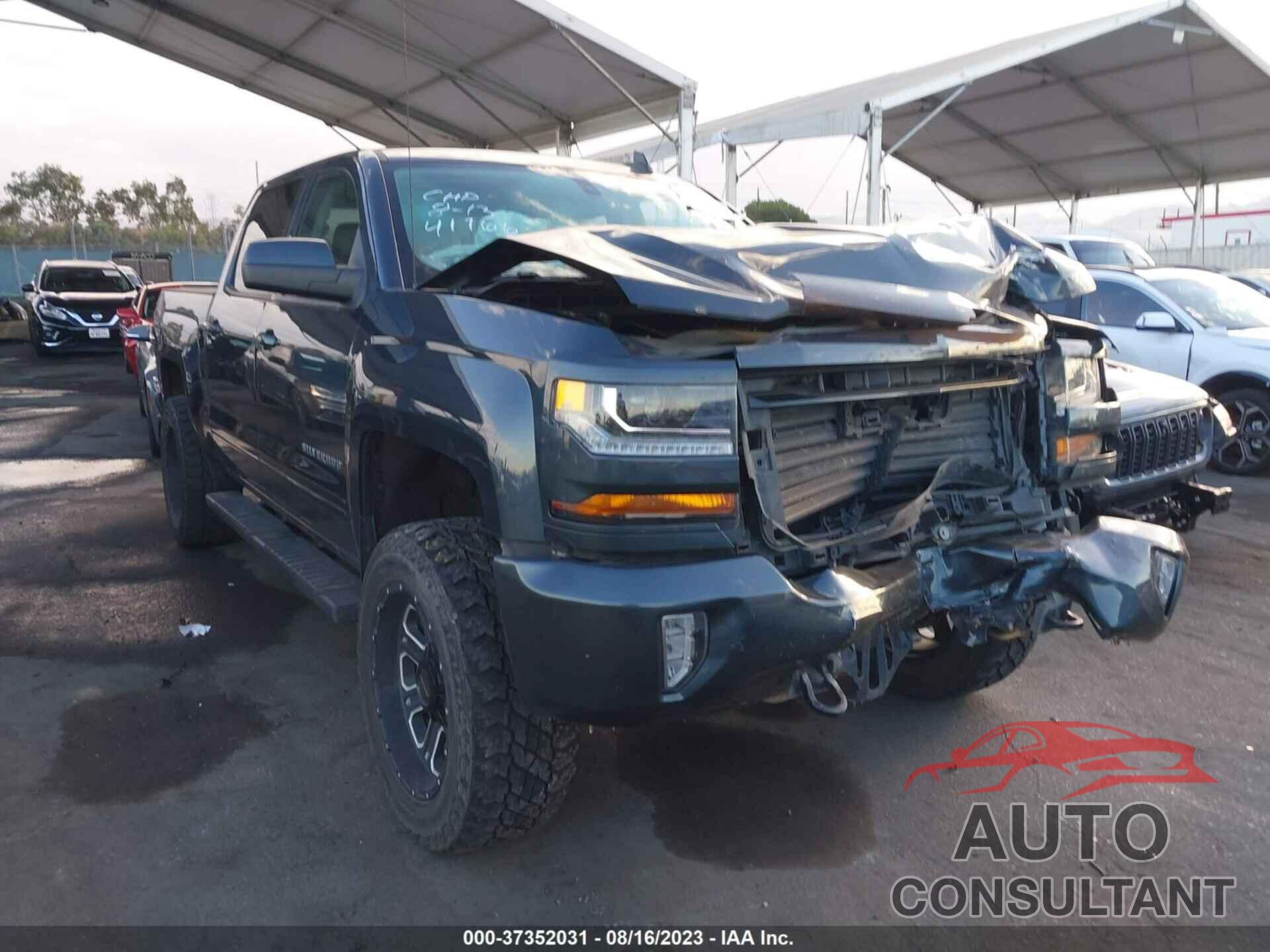CHEVROLET SILVERADO 1500 2018 - 3GCUKREC3JG565844