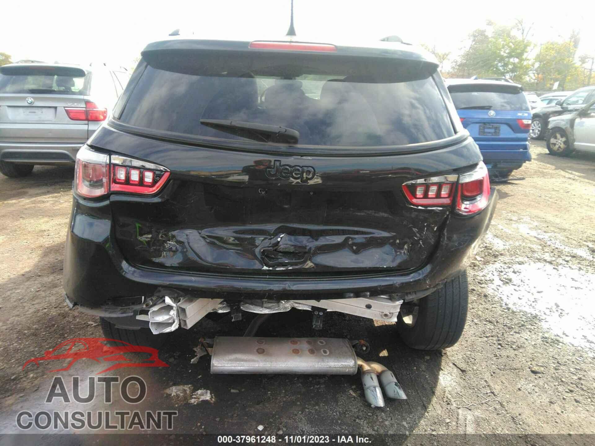 JEEP COMPASS 2018 - 3C4NJDBB8JT394991
