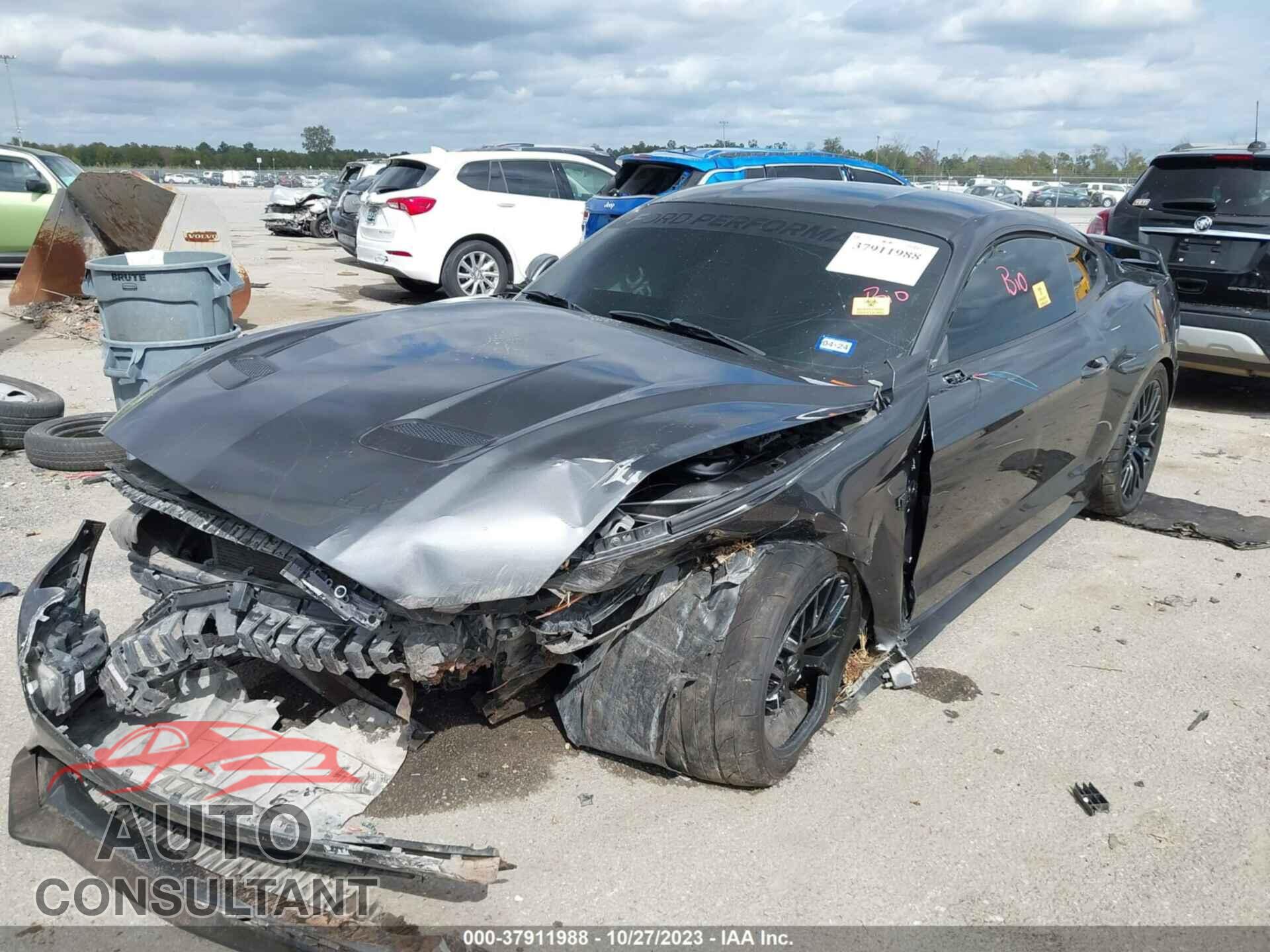 FORD MUSTANG 2018 - 1FA6P8CF4J5128739