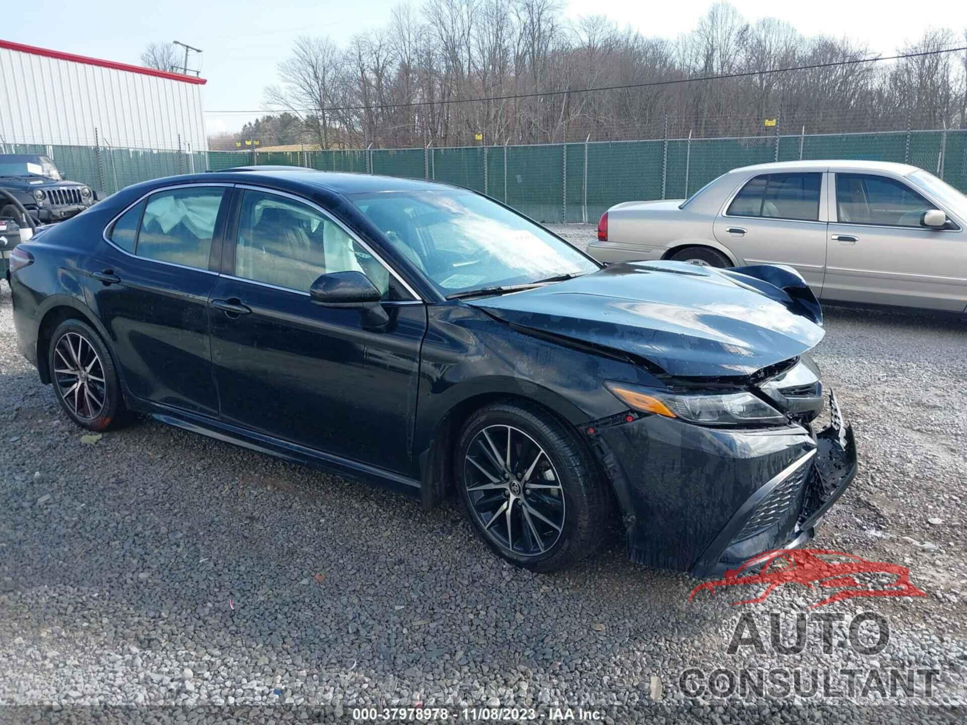 TOYOTA CAMRY 2021 - 4T1G11AK9MU511928