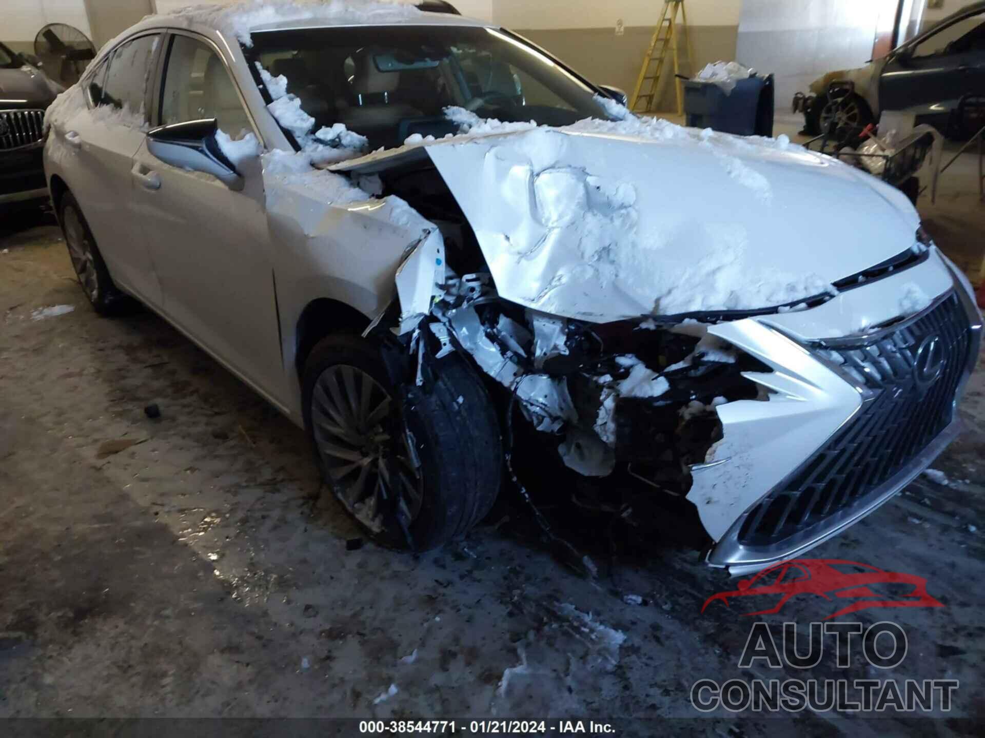 LEXUS ES 300H 2023 - 58AFA1C11PU034585