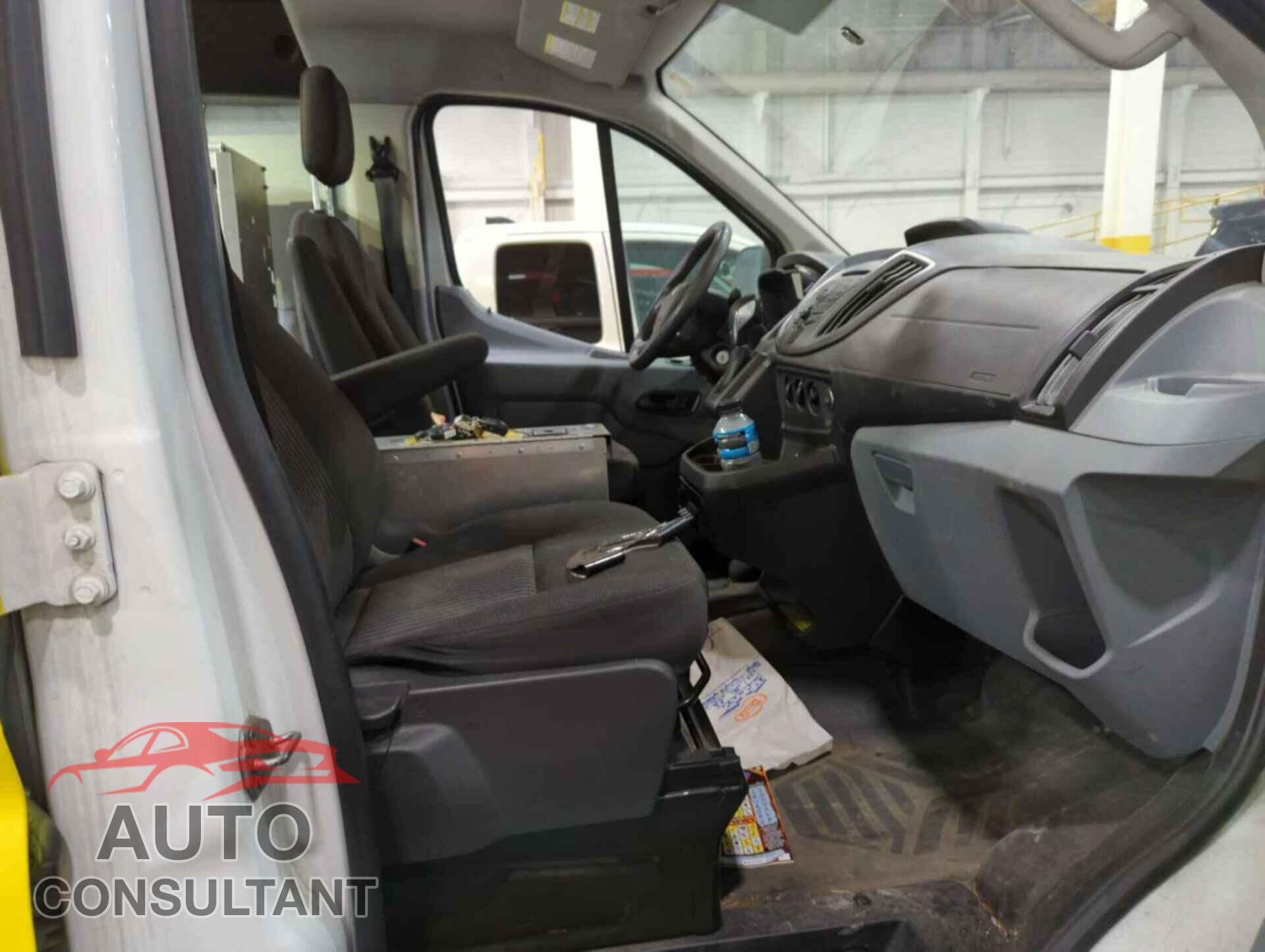 FORD TRANSIT 2017 - 1FTYR2ZM2HKA45693