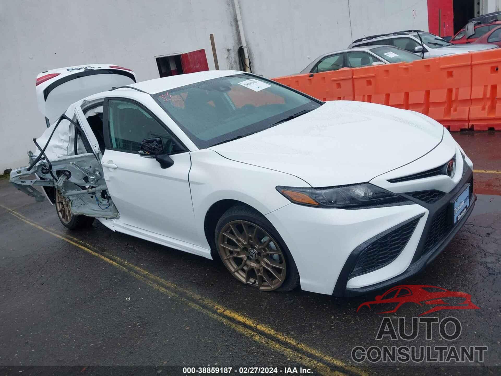 TOYOTA CAMRY 2024 - 4T1G11BKXRU120356