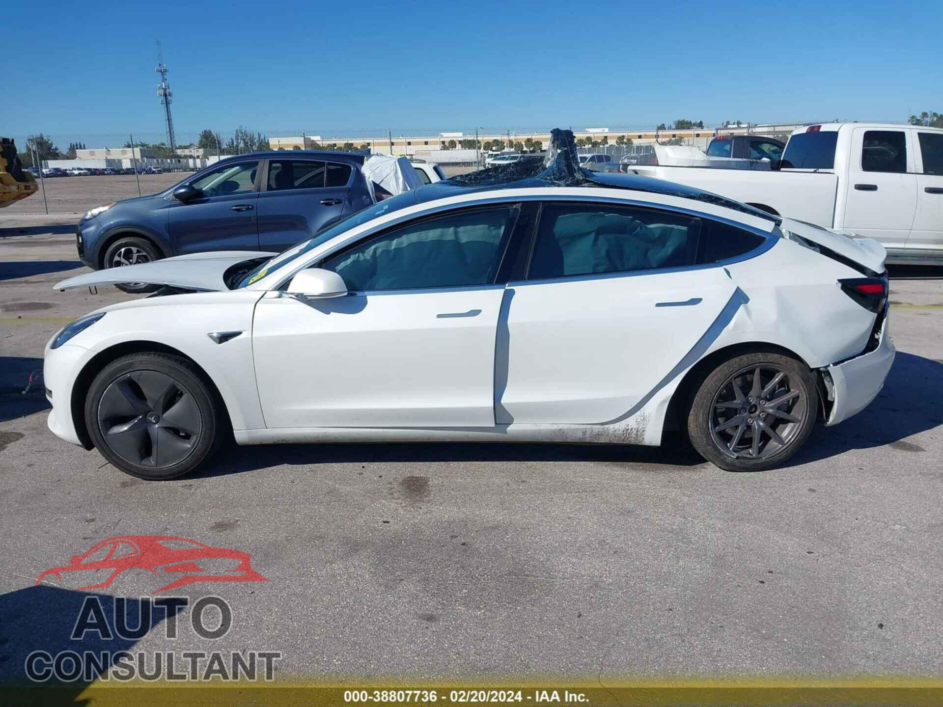 TESLA MODEL 3 2020 - 5YJ3E1EA5LF598145