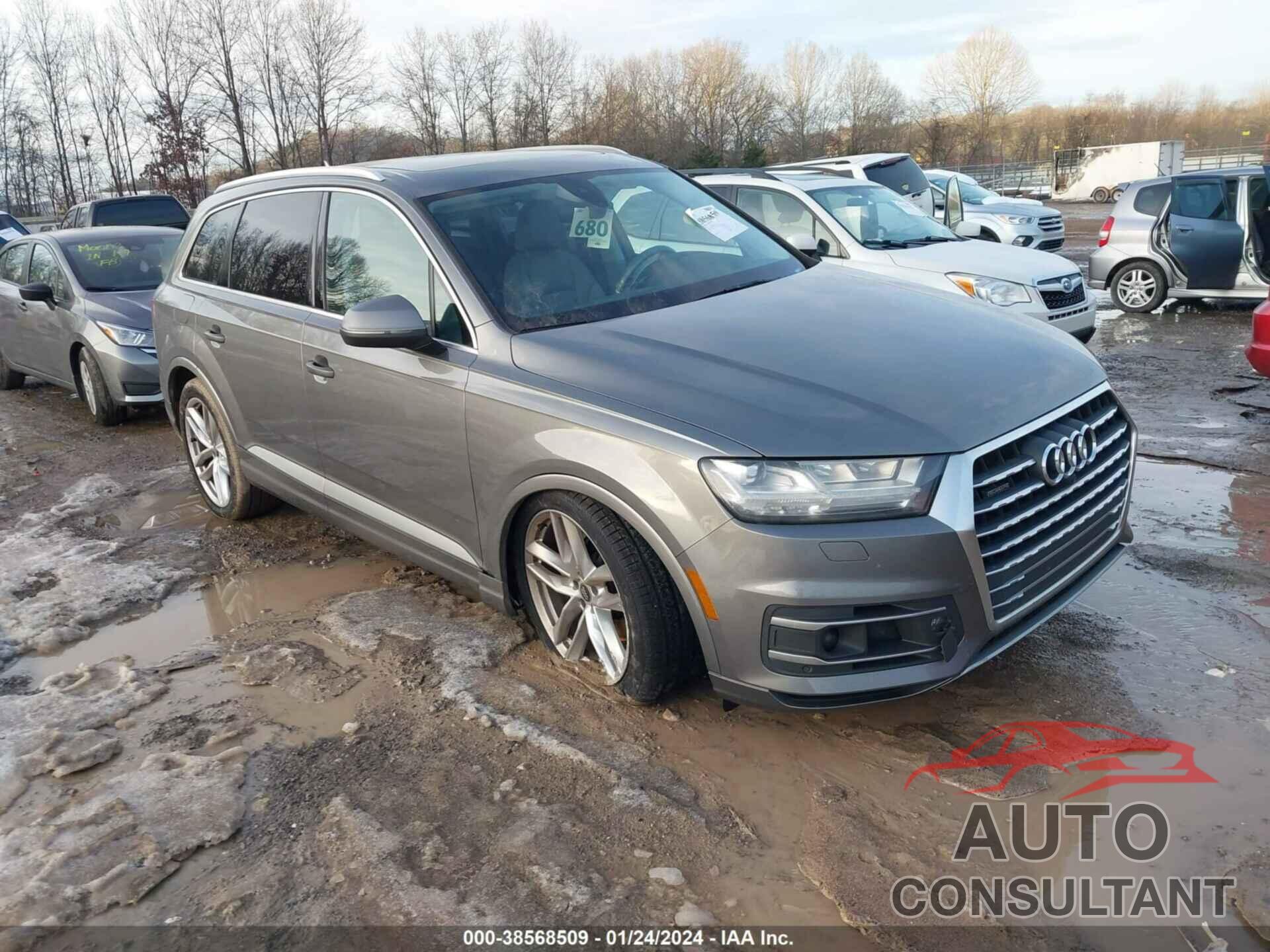 AUDI Q7 2018 - WA1VAAF73JD024018