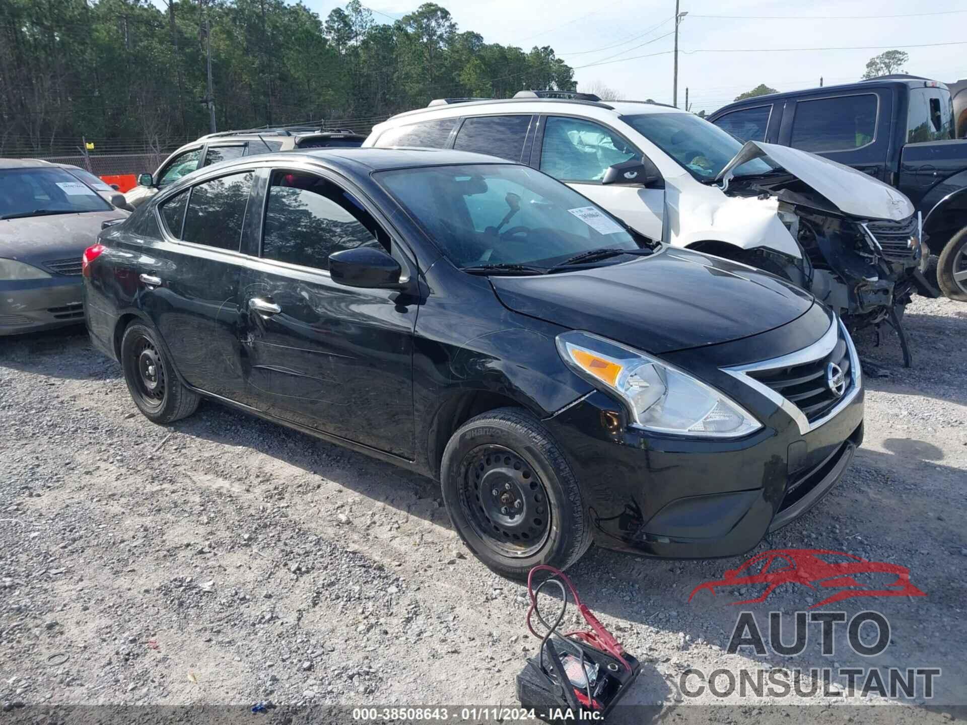 NISSAN VERSA 2019 - 3N1CN7AP7KL839140