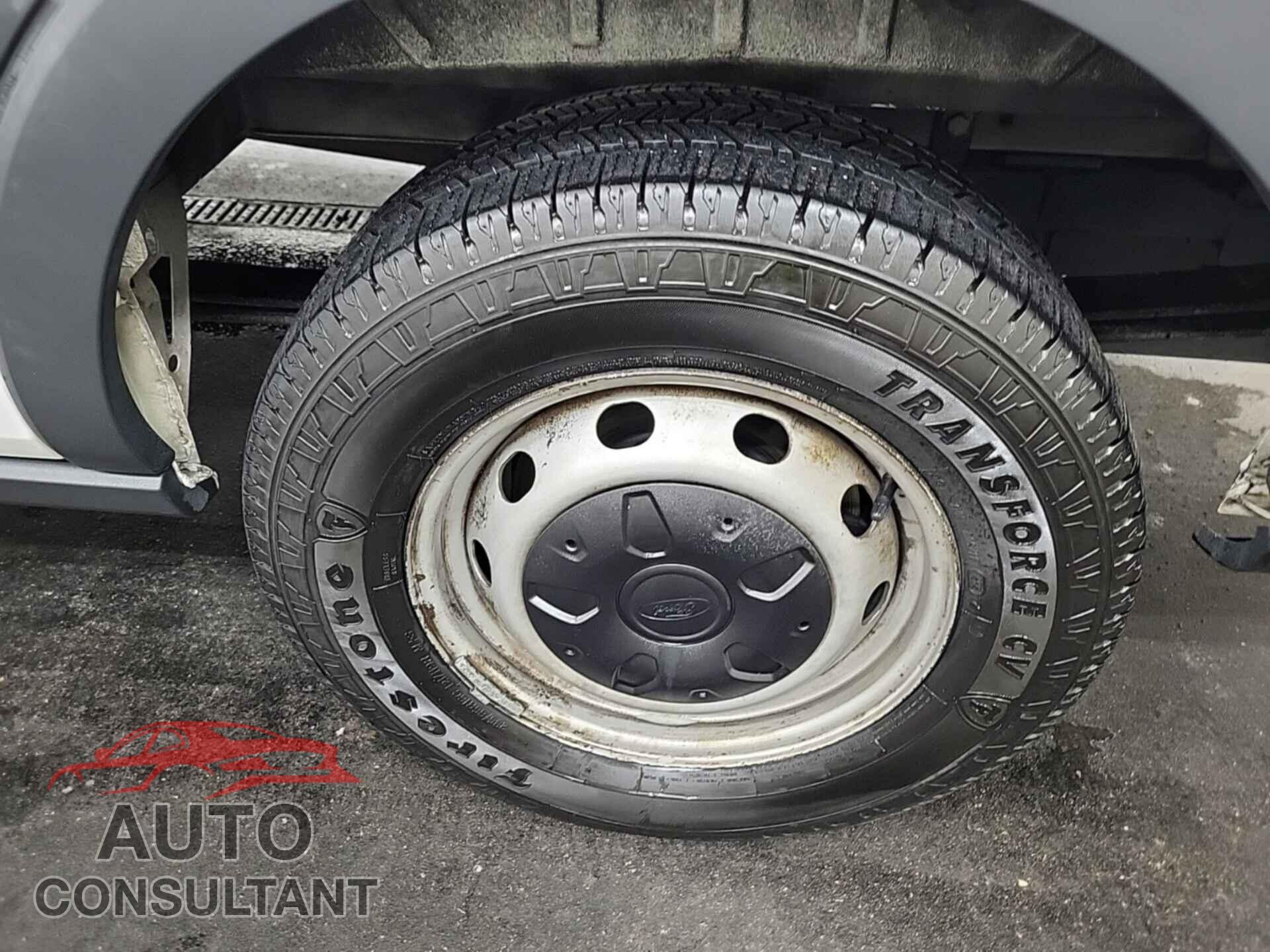 FORD TRANSIT 2016 - 1FTYR2XM8GKA96830