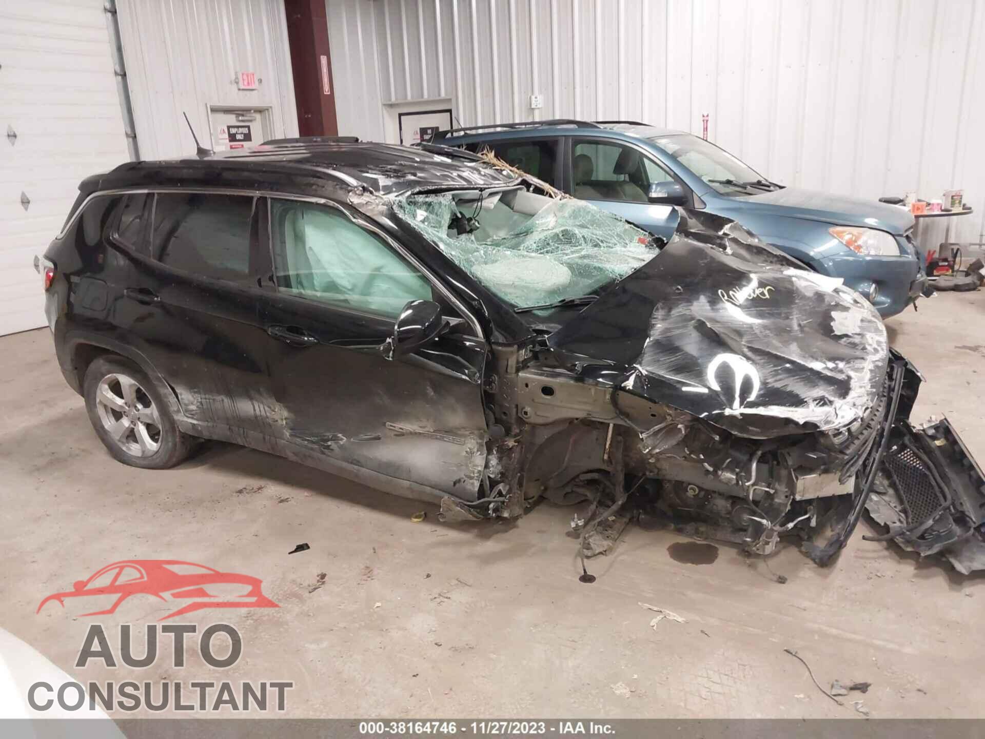 JEEP COMPASS 2019 - 3C4NJDBB1KT813748