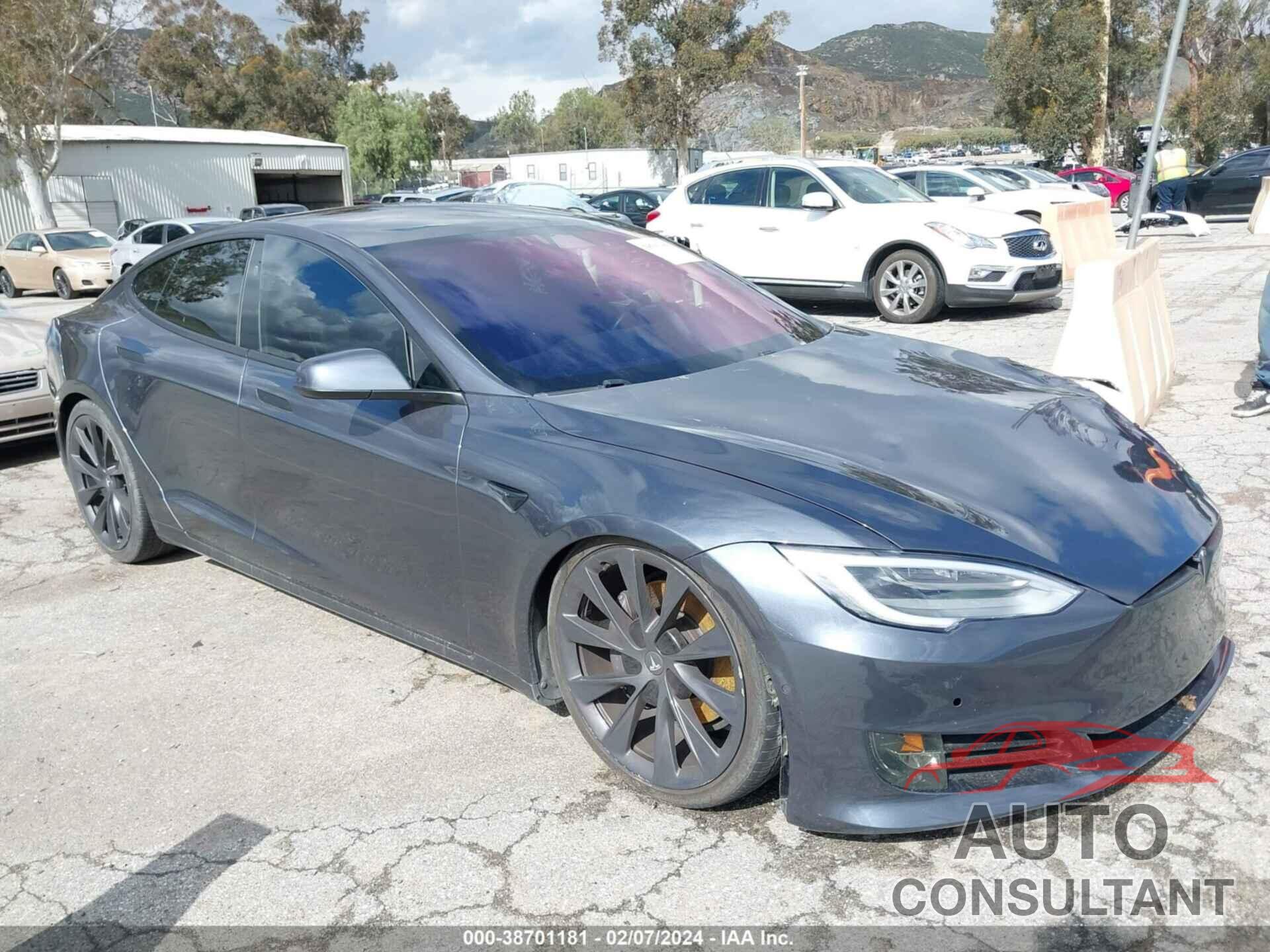 TESLA MODEL S 2018 - 5YJSA1E24JF260507