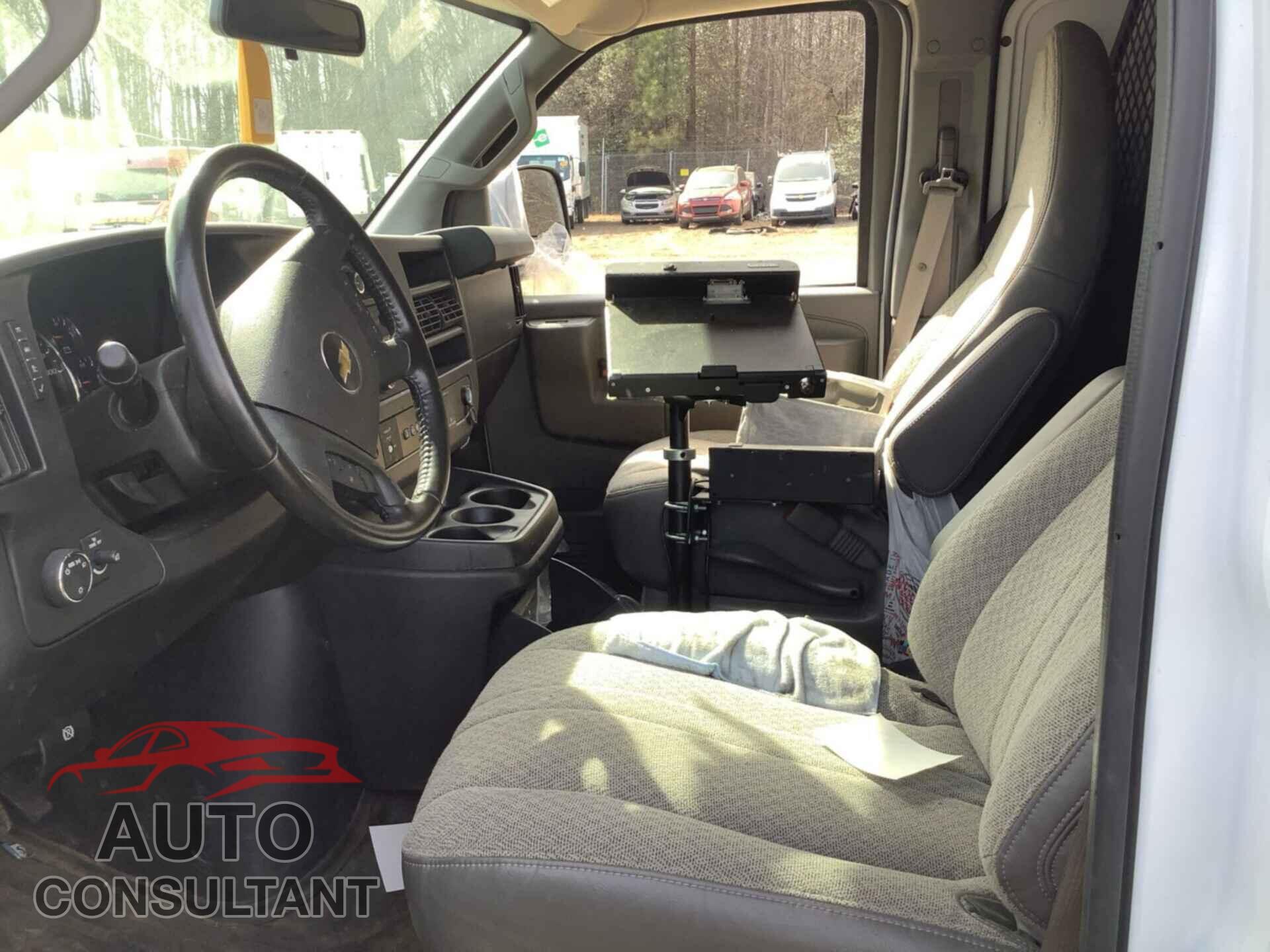 CHEVROLET EXPRESS CARGO 2021 - 1GCWGAFP1M1181237