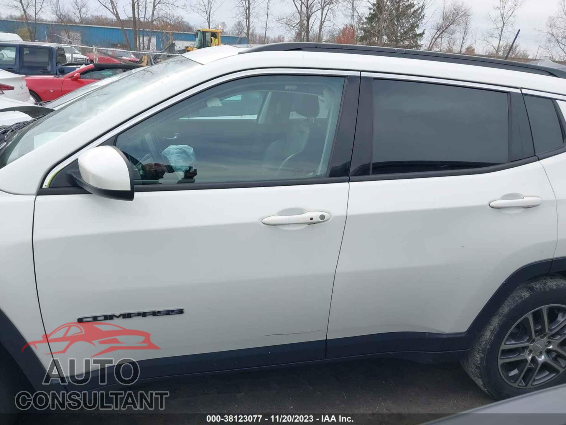 JEEP COMPASS 2020 - 3C4NJDBB2LT241056