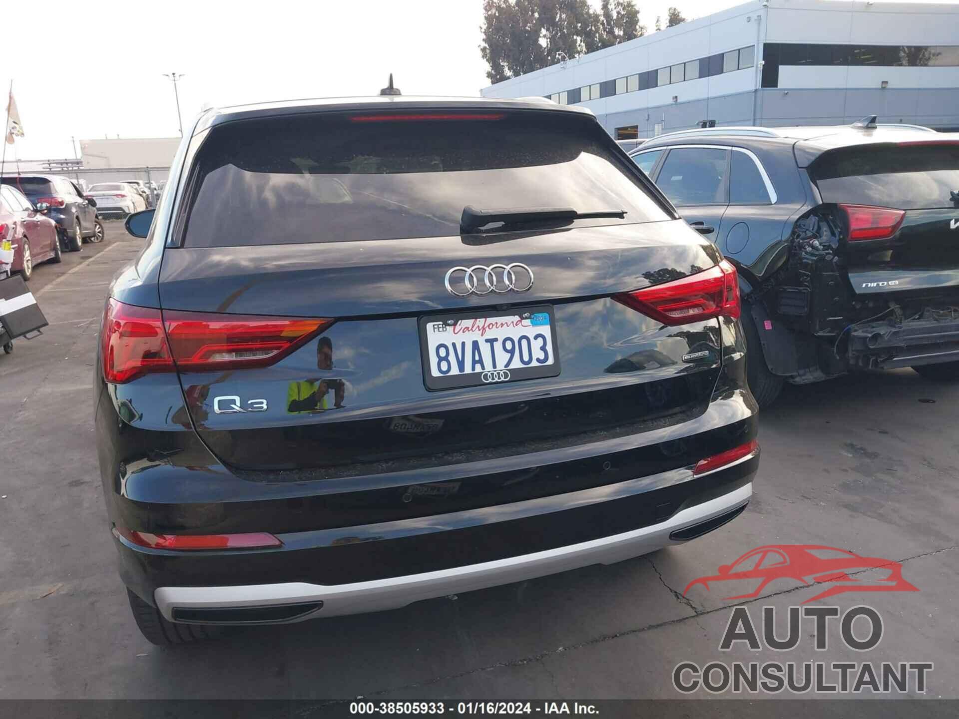 AUDI Q3 2021 - WA1AUCF32M1067043